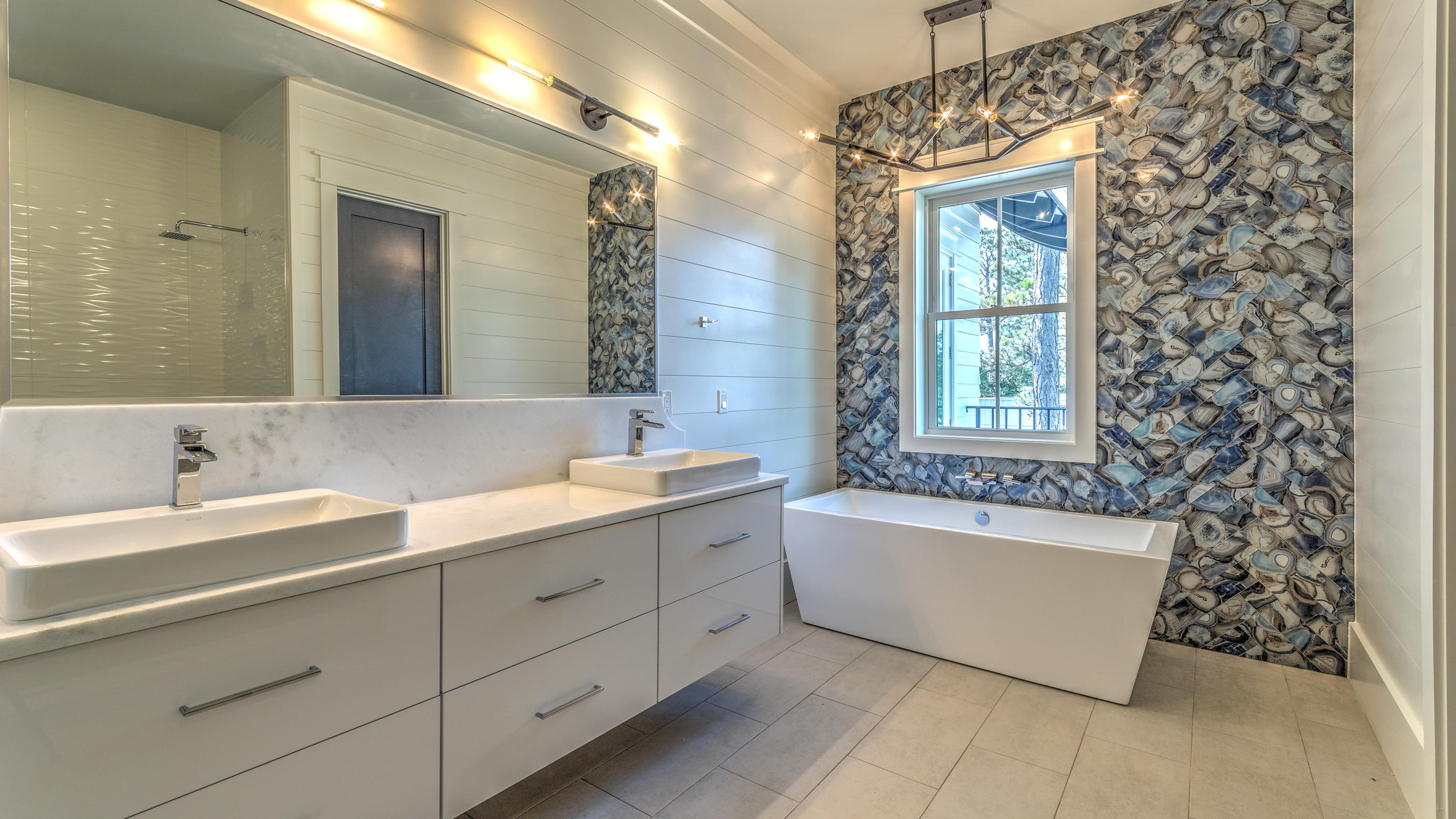 SEAGROVE SHORES 4TH ADD - Residential