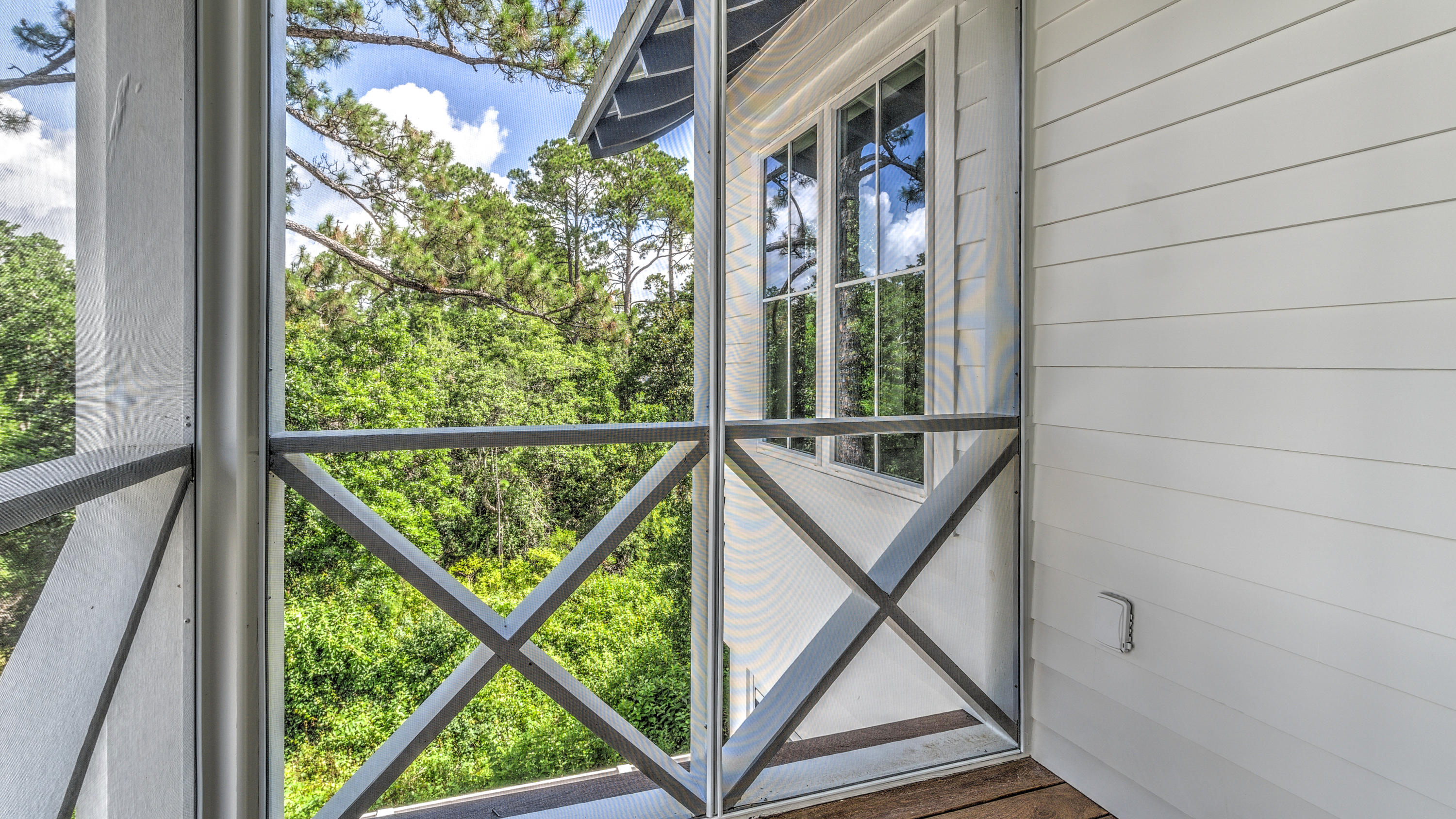 SEAGROVE SHORES 4TH ADD - Residential