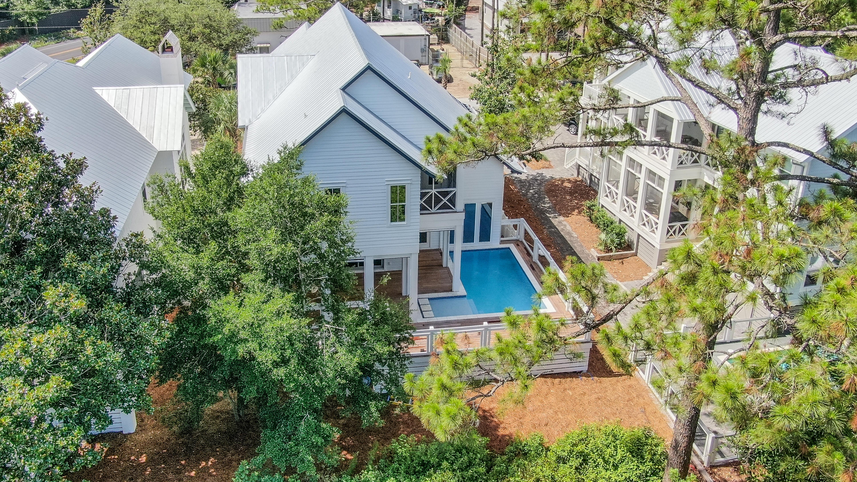 SEAGROVE SHORES 4TH ADD - Residential