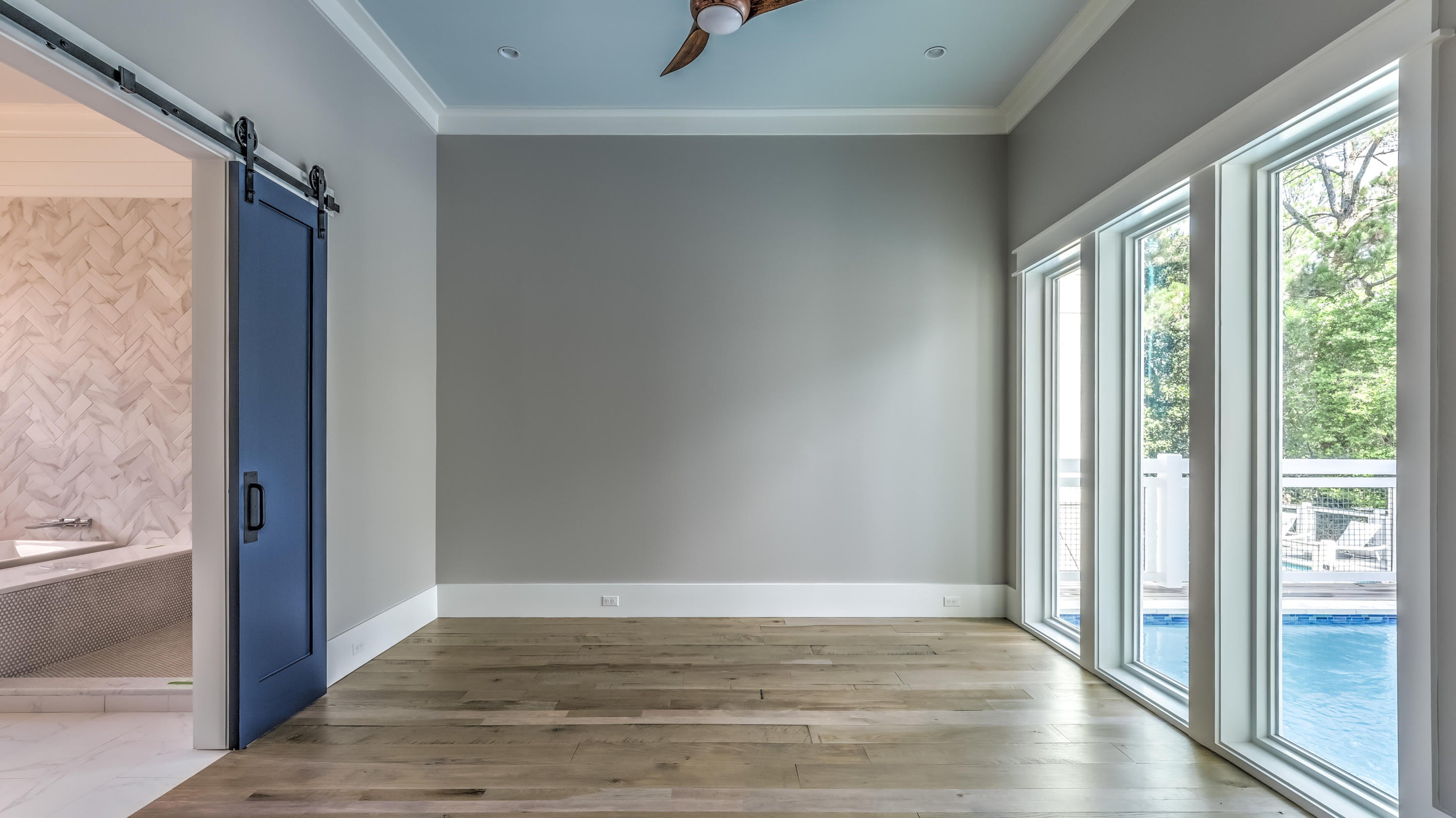 SEAGROVE SHORES 4TH ADD - Residential