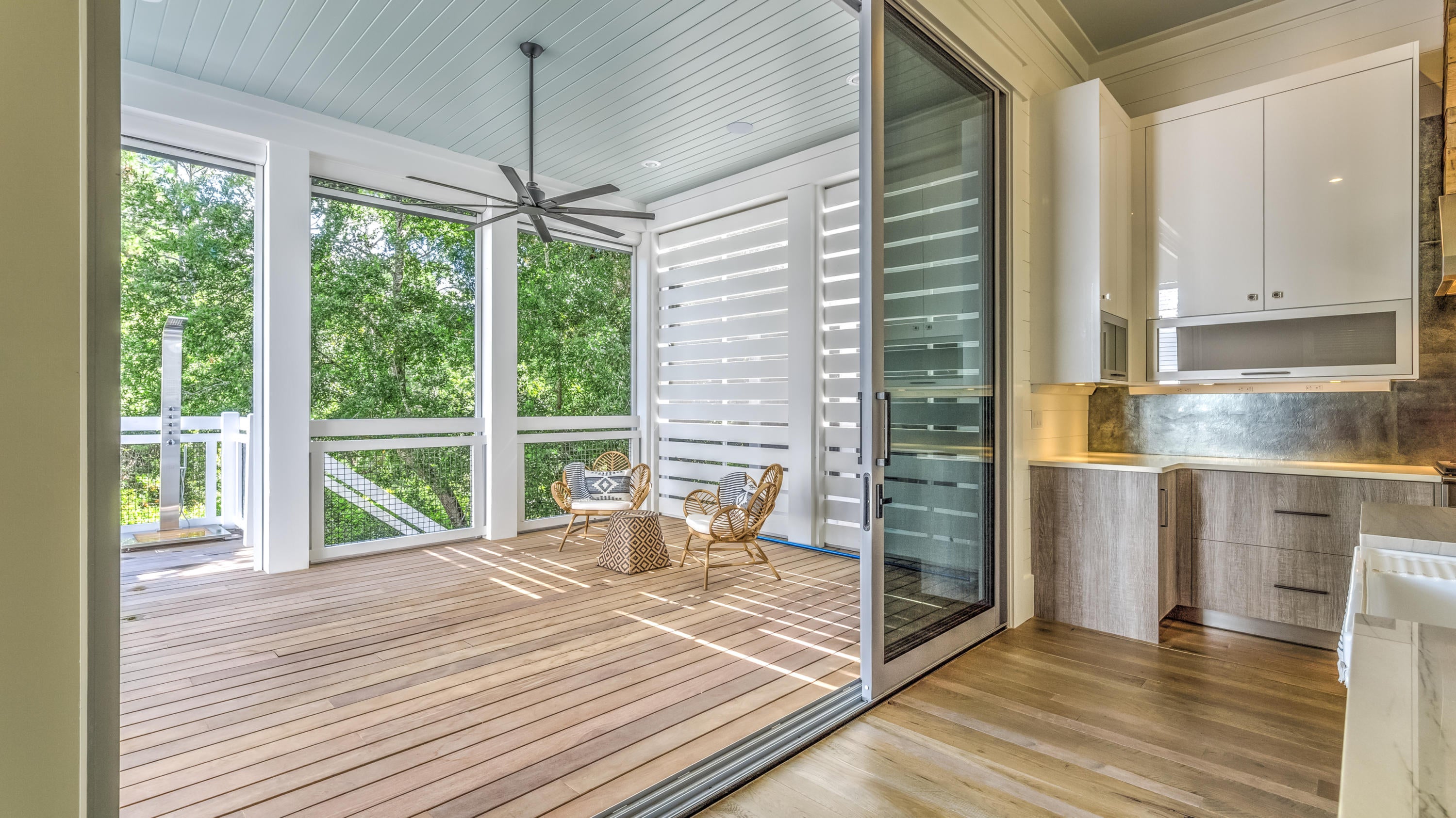 SEAGROVE SHORES 4TH ADD - Residential