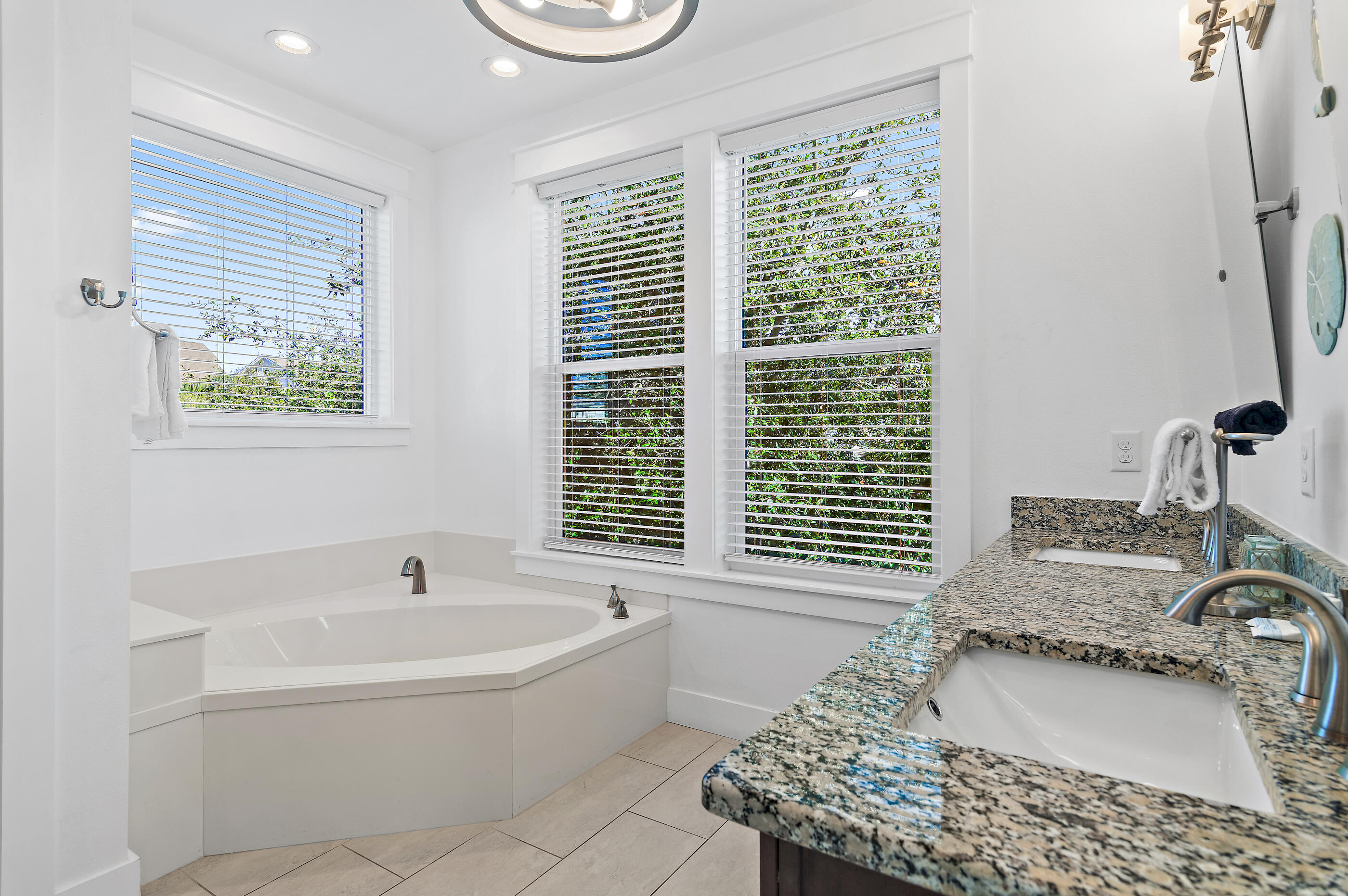 SUGAR SAND LANE - Residential