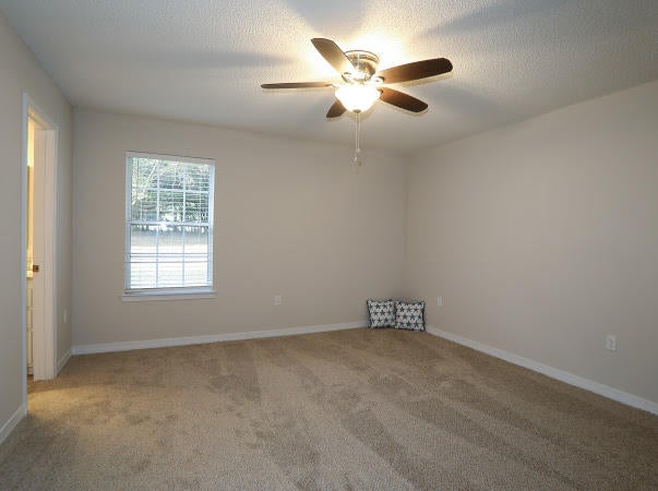 OAKDALE MINI FARMS RESUB LOT 11 & 12 - Residential