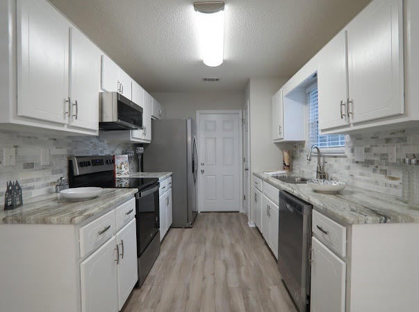 OAKDALE MINI FARMS RESUB LOT 11 & 12 - Residential