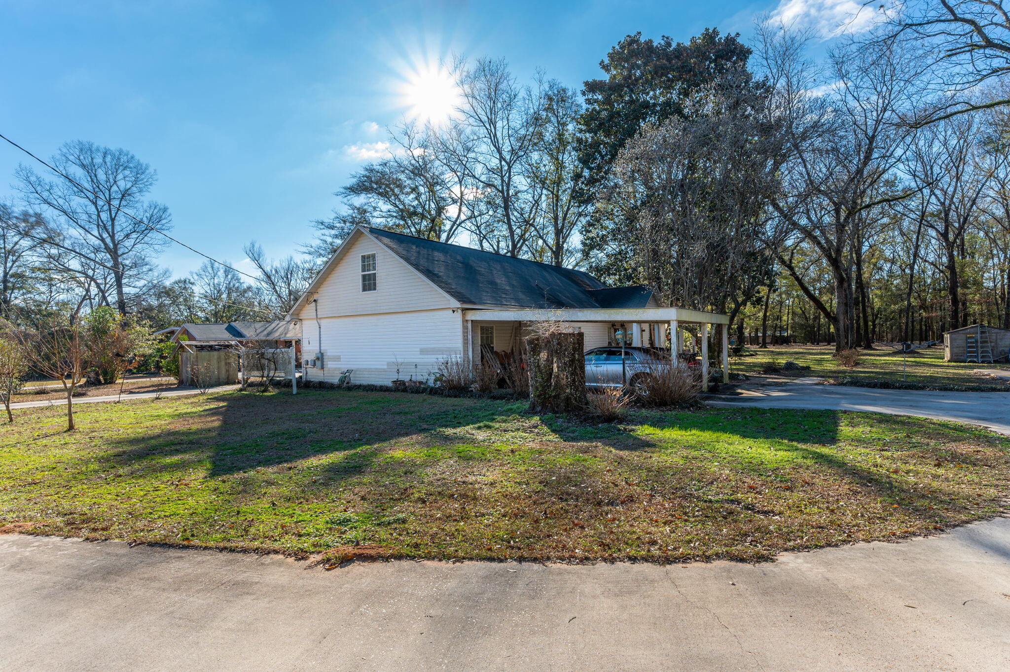 CRESTVIEW SUBURB (231000.00) - Residential