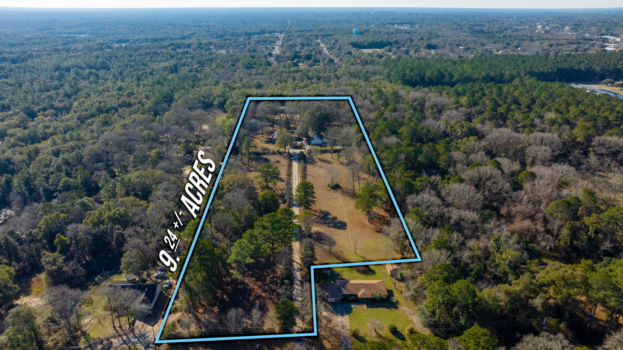 CRESTVIEW SUBURB (231000.00) - Residential