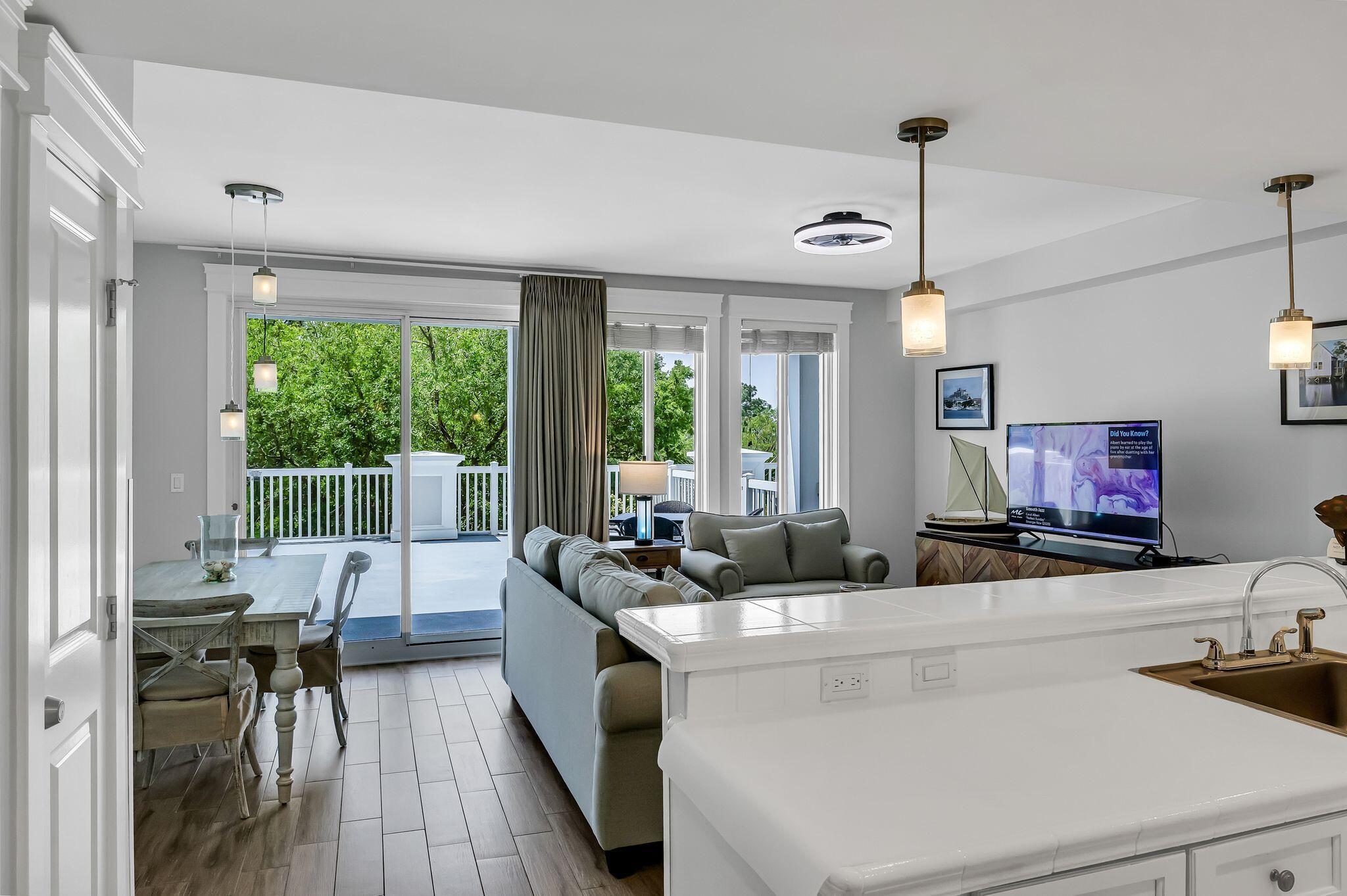GRAND SANDESTIN - Residential Lease
