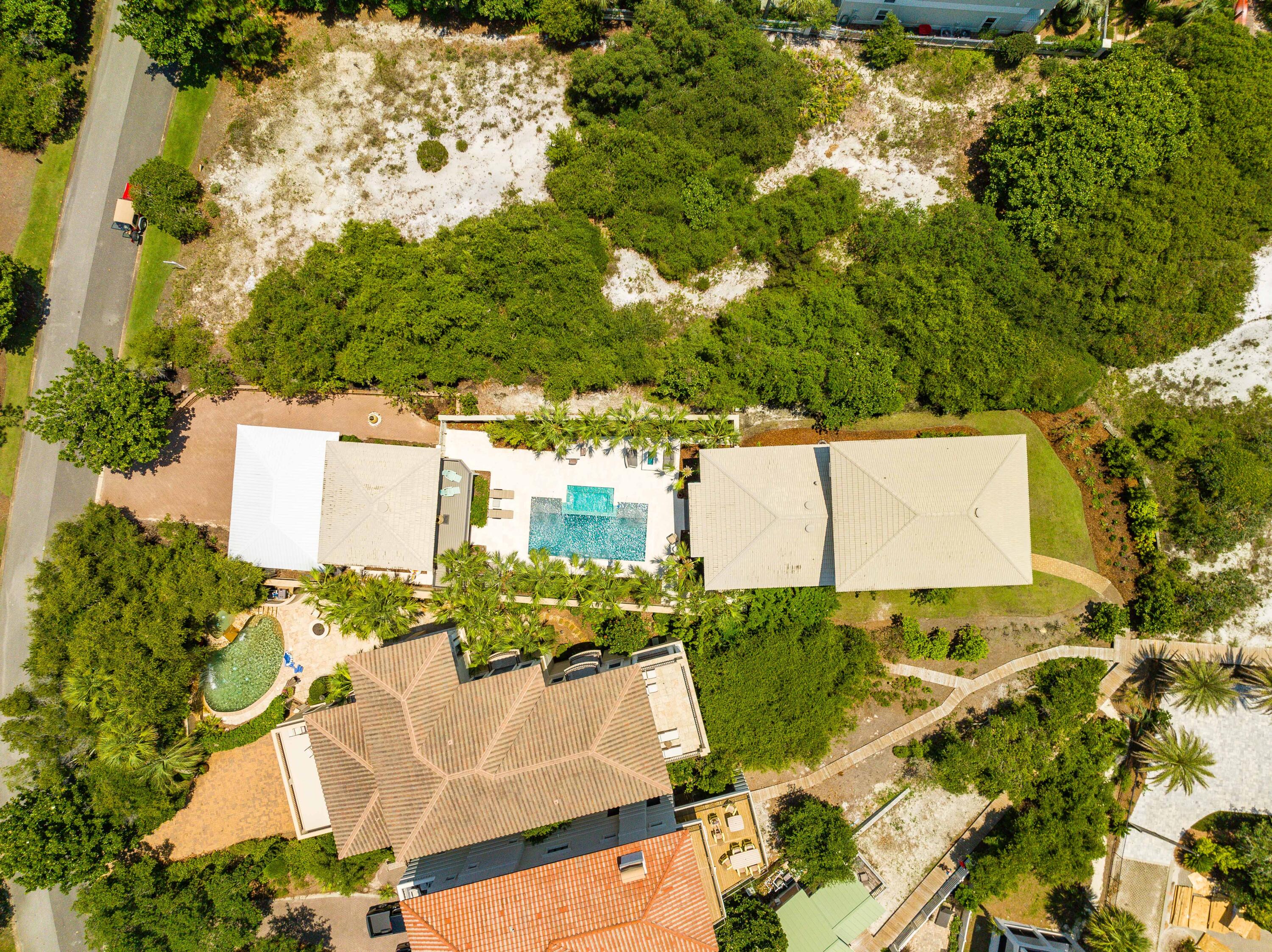 SECLUSION DUNES - Residential