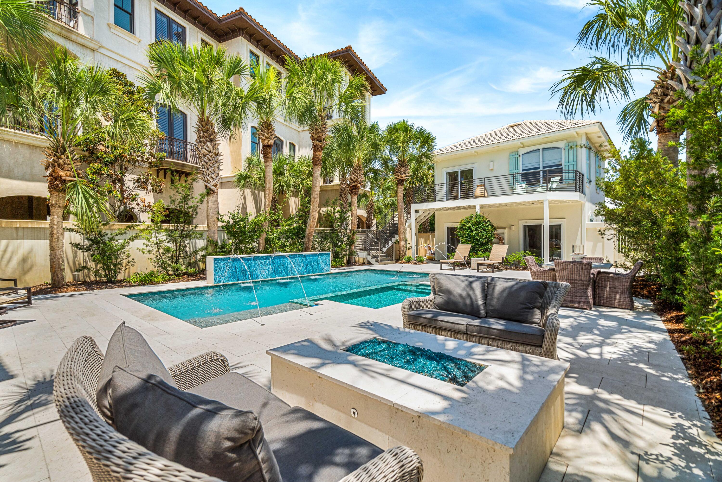 SECLUSION DUNES - Residential