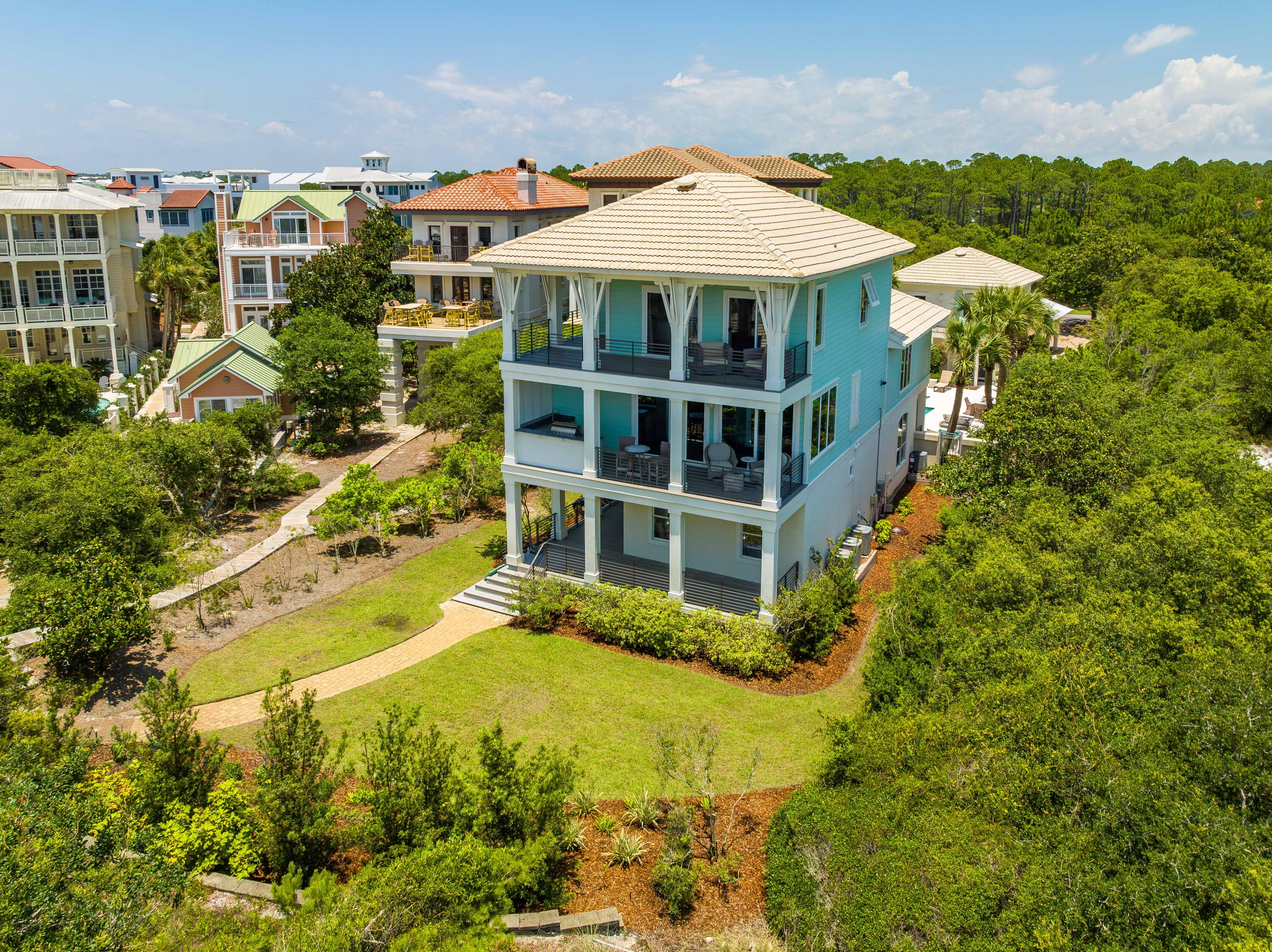 SECLUSION DUNES - Residential