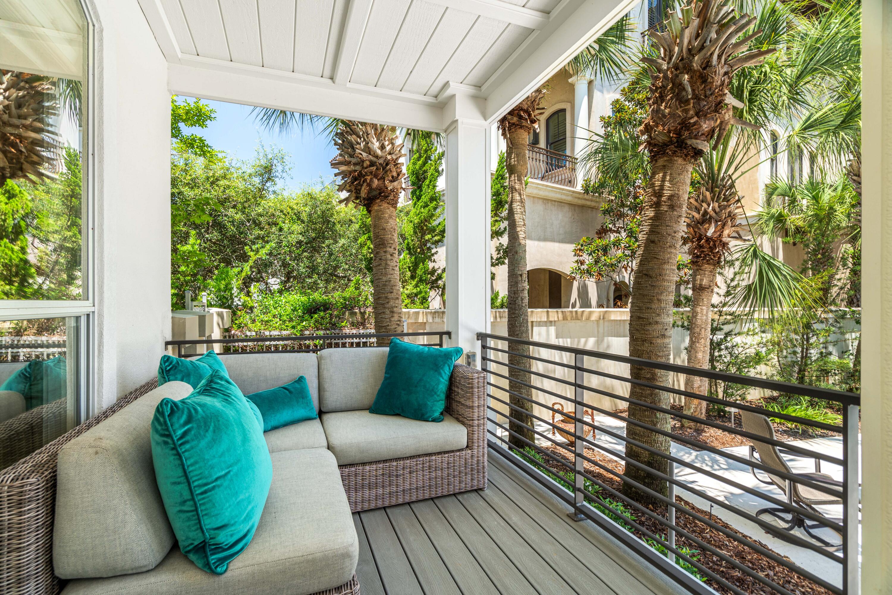 SECLUSION DUNES - Residential