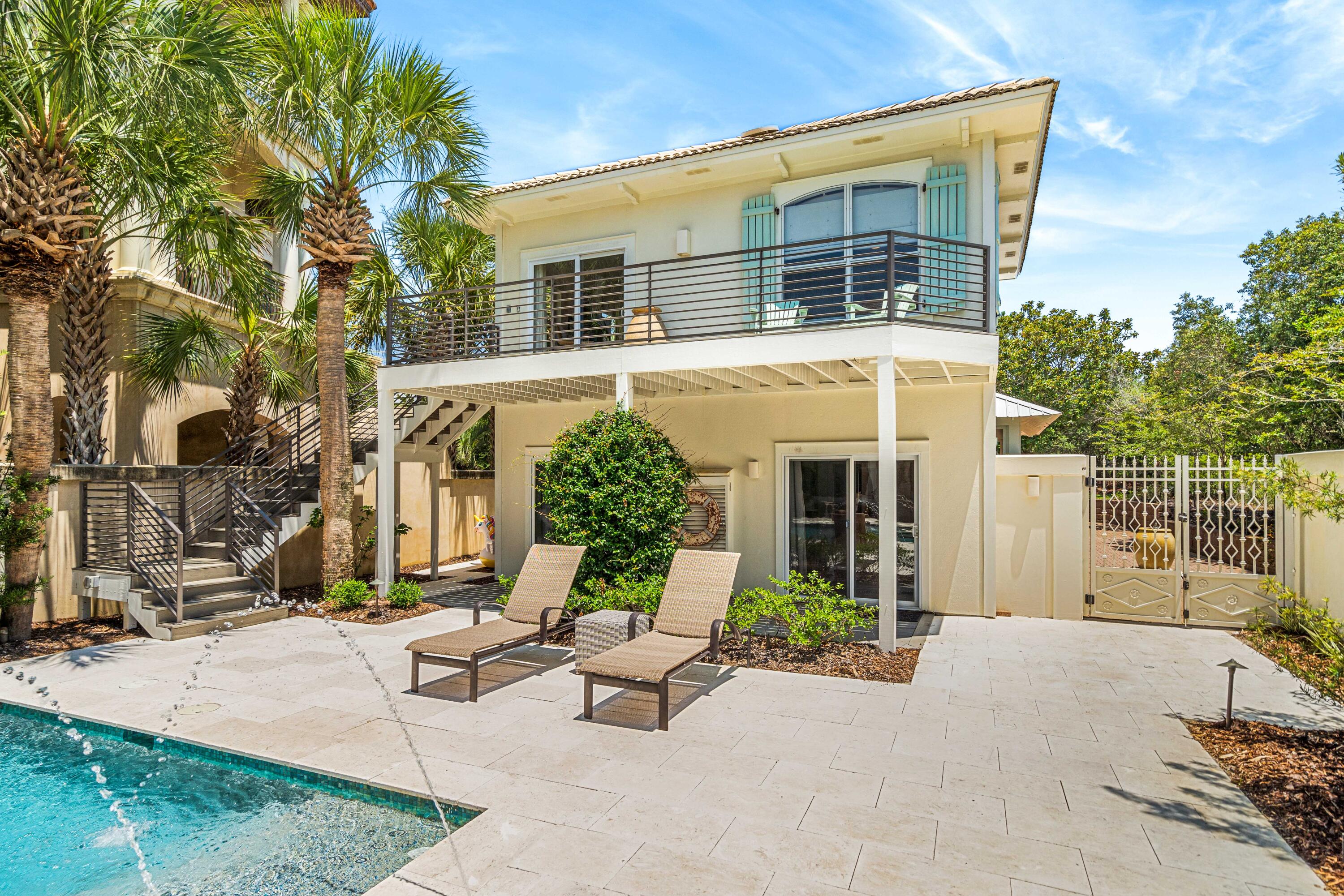 SECLUSION DUNES - Residential