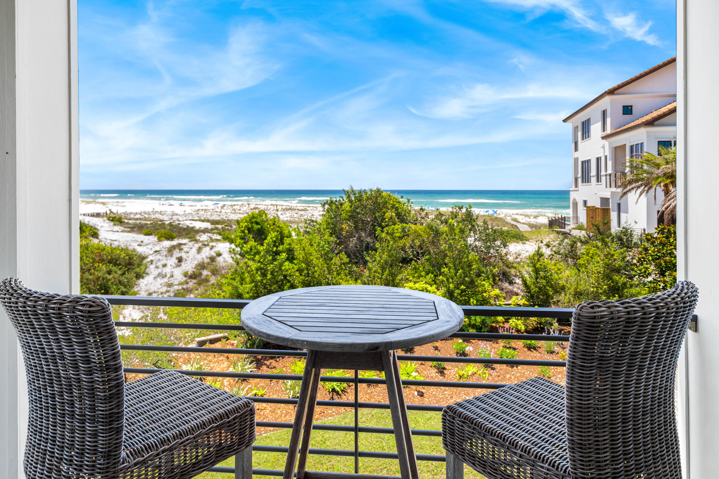 SECLUSION DUNES - Residential