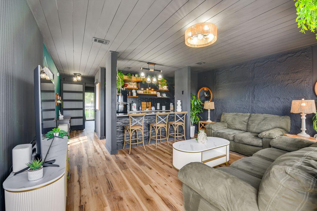 SUNSWEPT 4 CONDO - Residential
