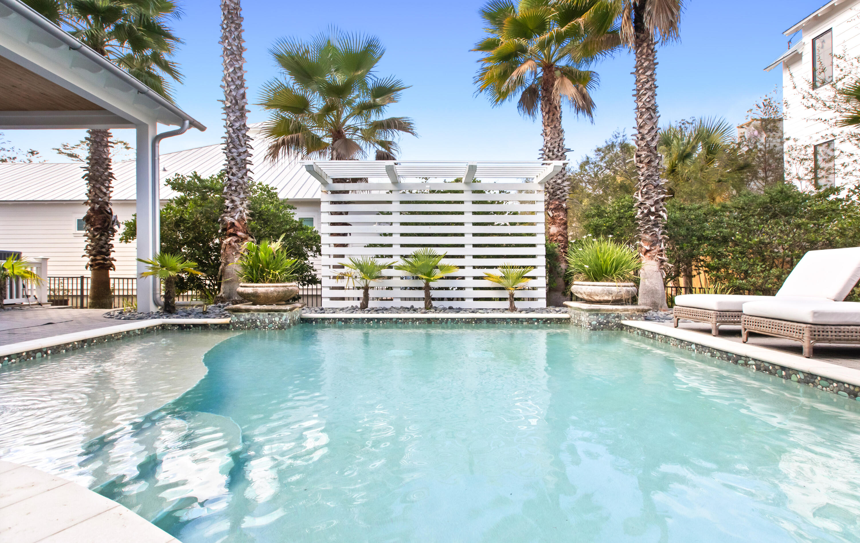 SEAGROVE VILLAGE 6TH ADD - Residential
