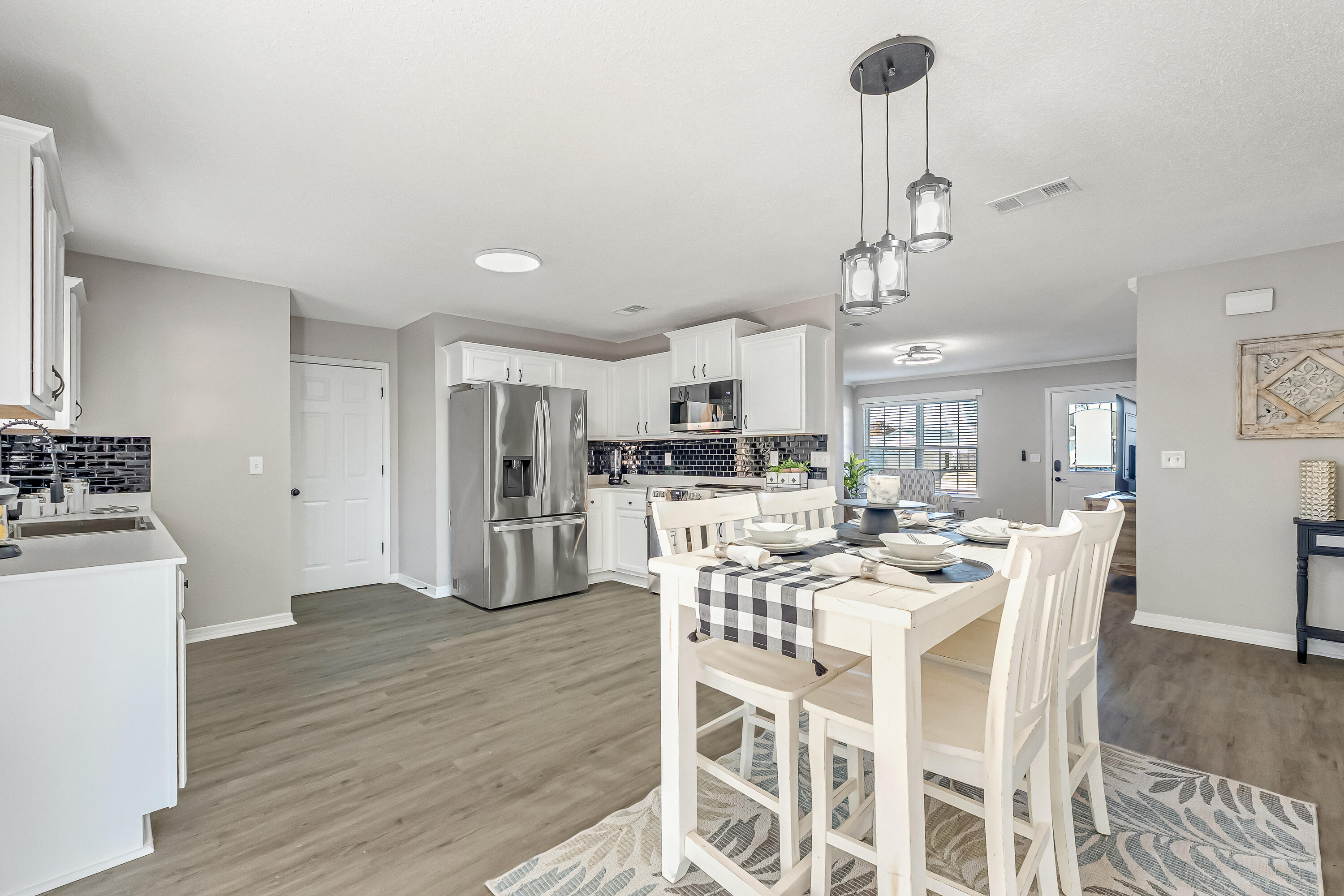 THE PINES - Residential