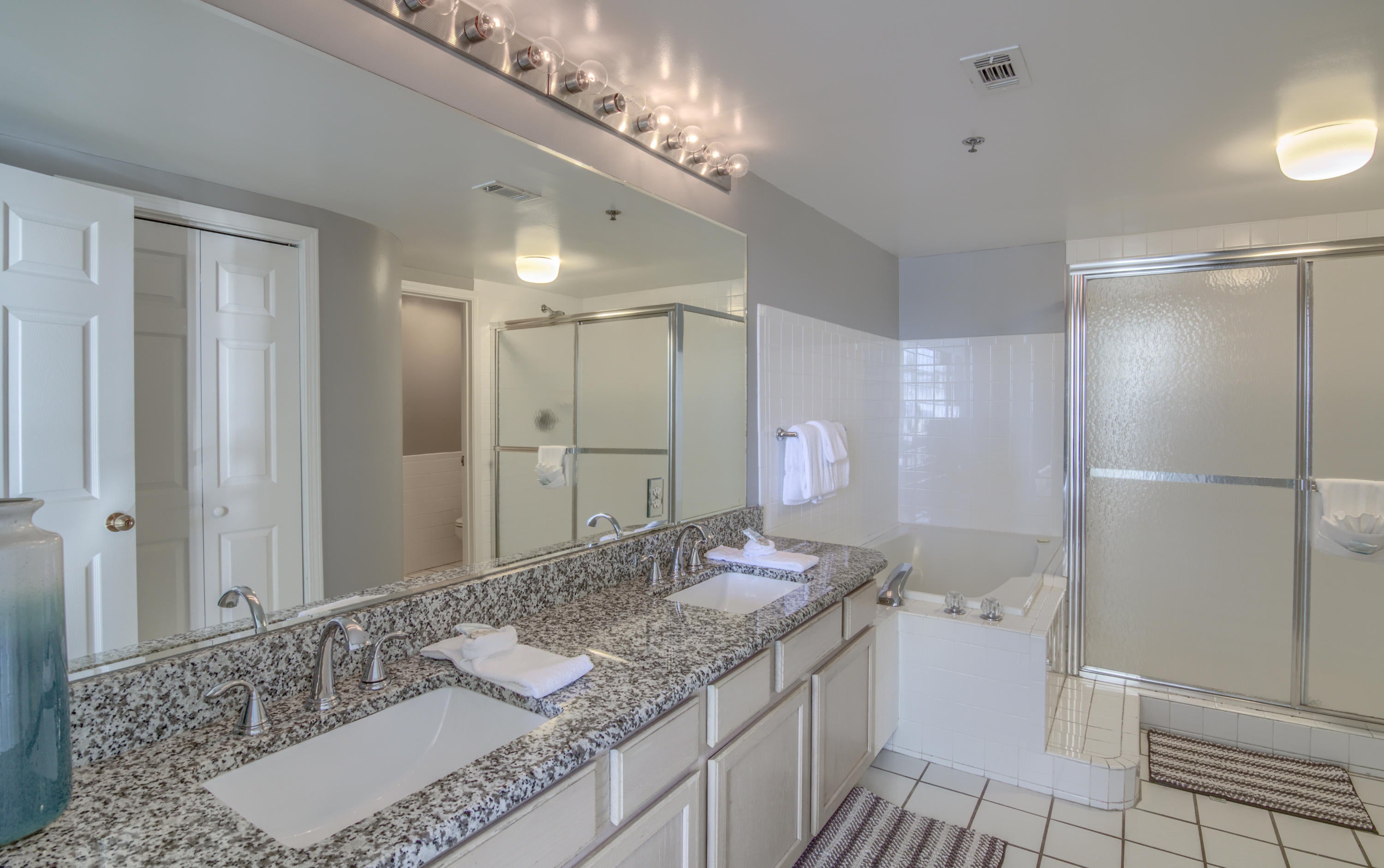 JADE EAST TOWERS CONDO - Residential