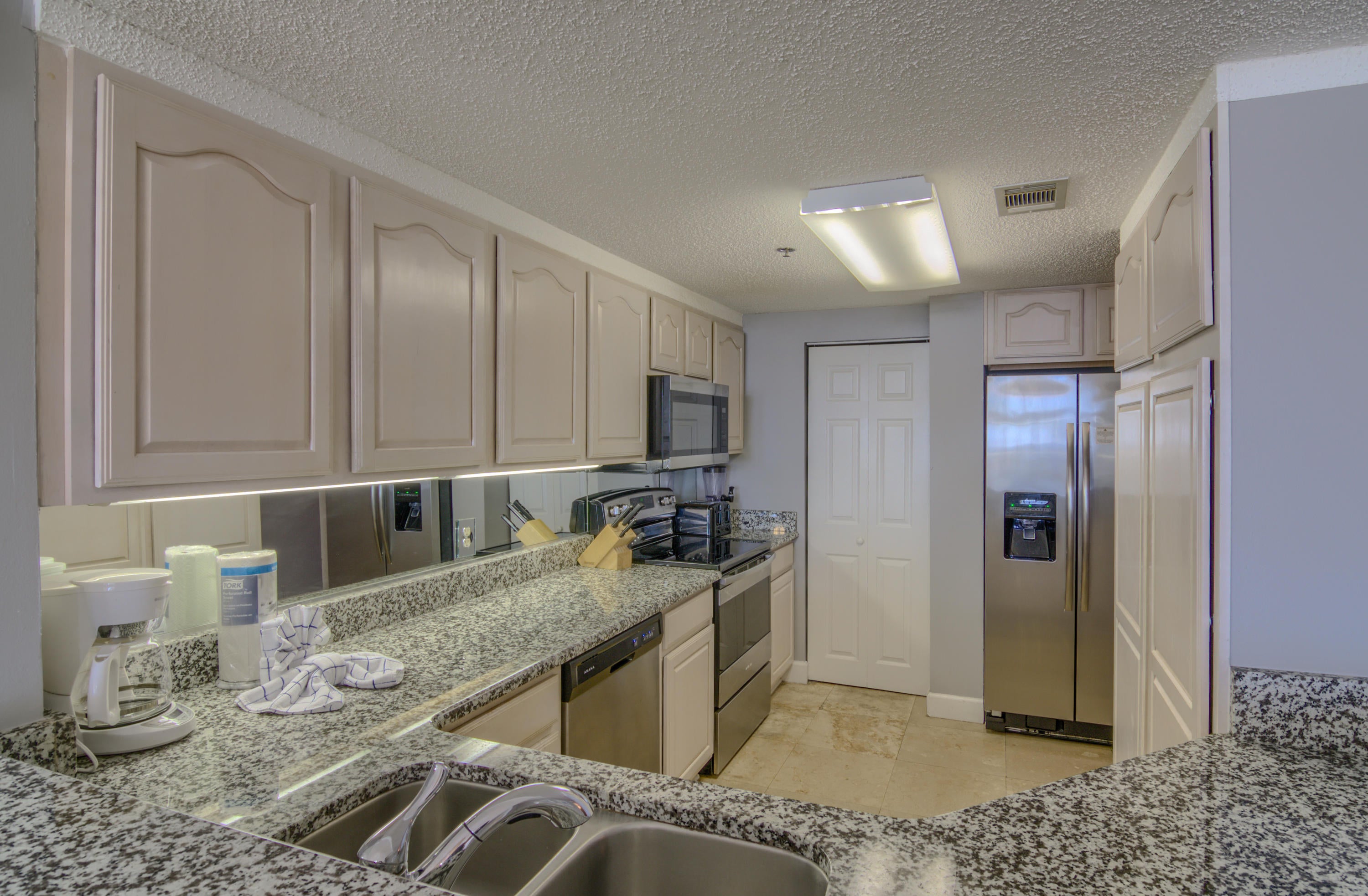 JADE EAST TOWERS CONDO - Residential