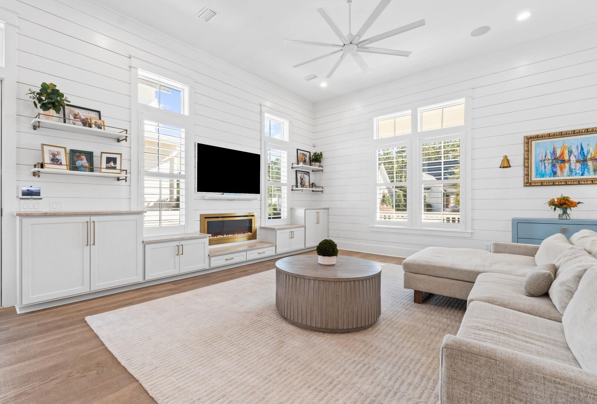 WATERSOUND ORIGINS - Residential