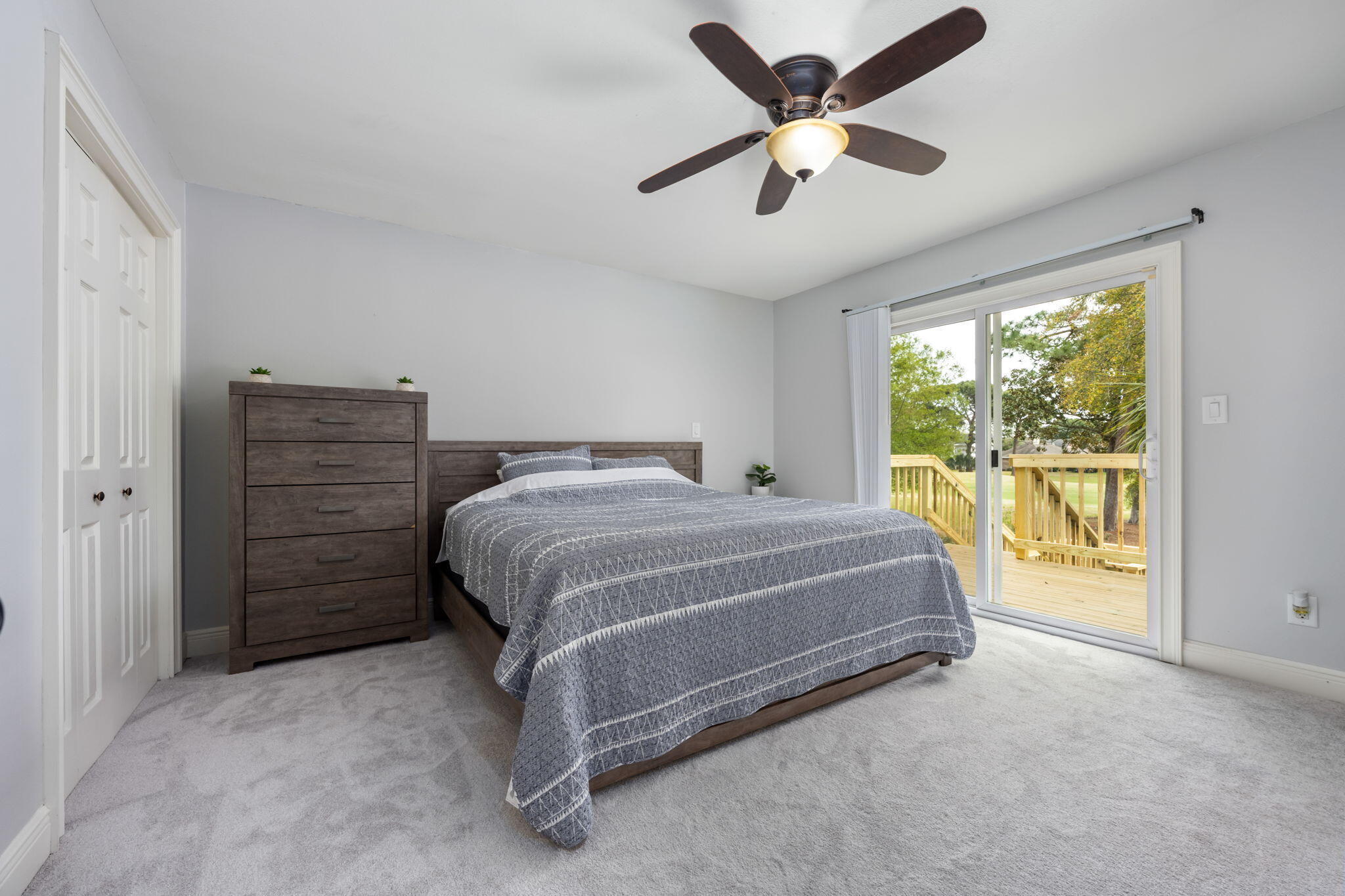 LAKE LORRAINE ESTATES - Residential