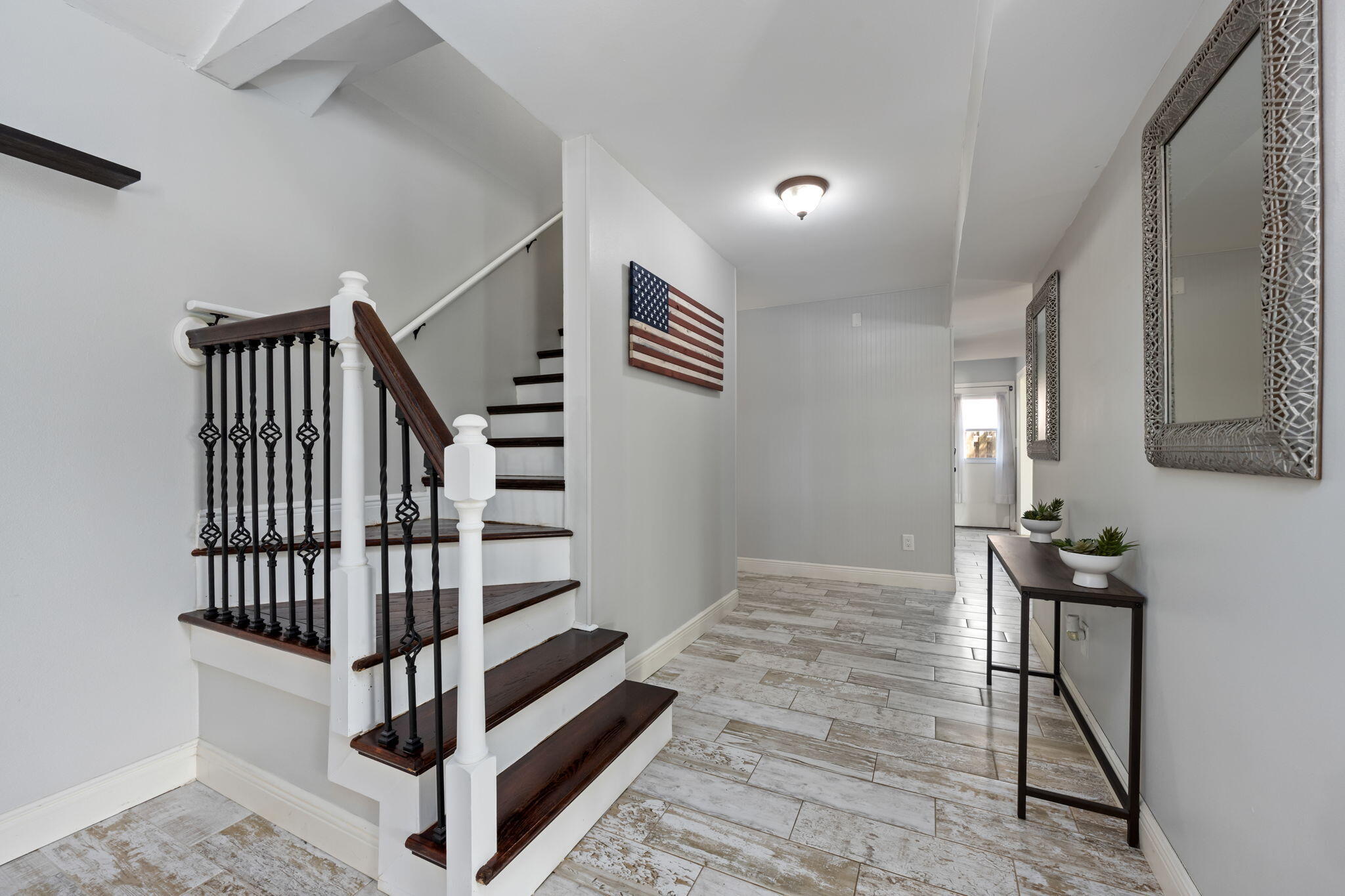 LAKE LORRAINE ESTATES - Residential