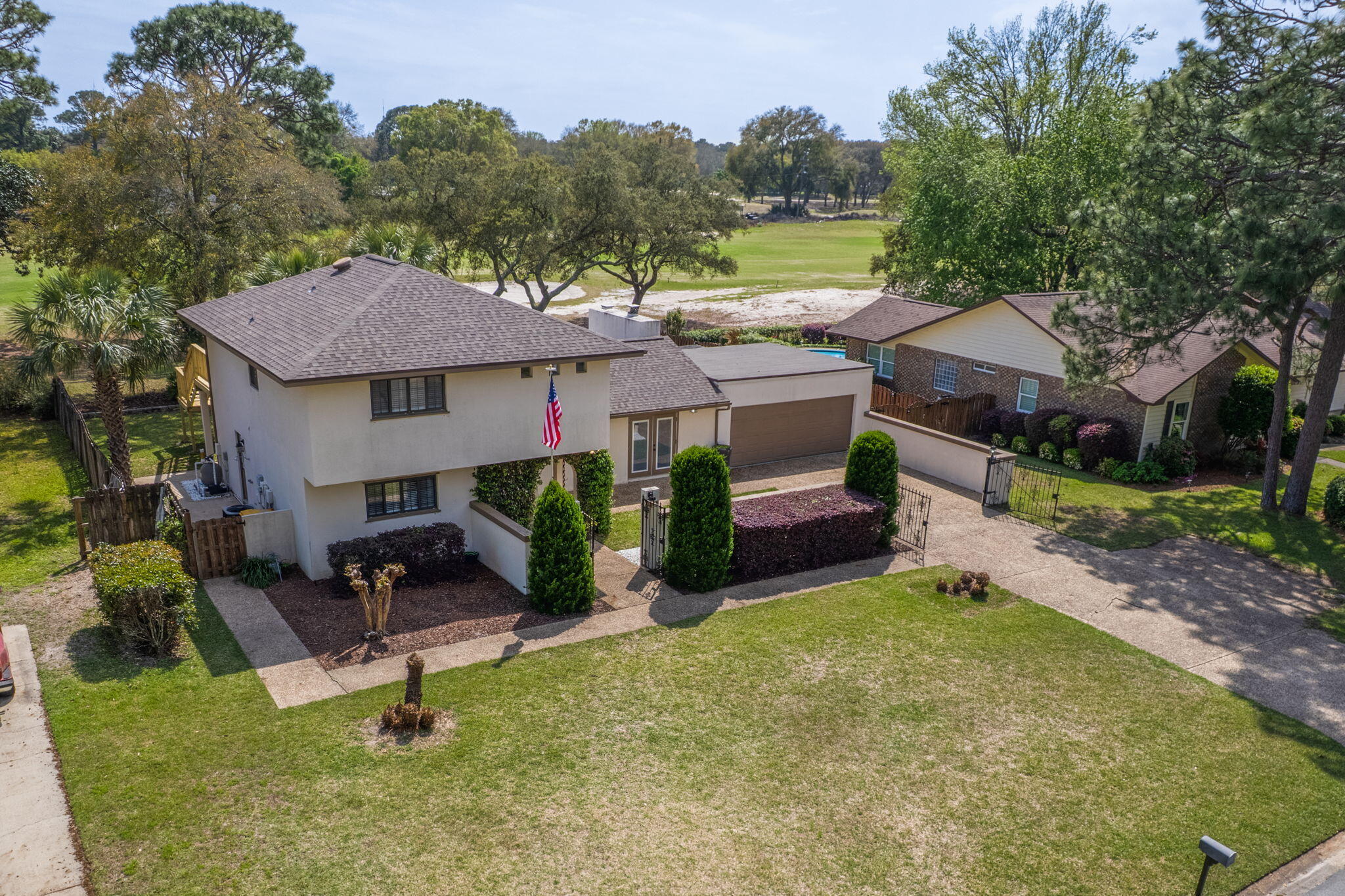 LAKE LORRAINE ESTATES - Residential