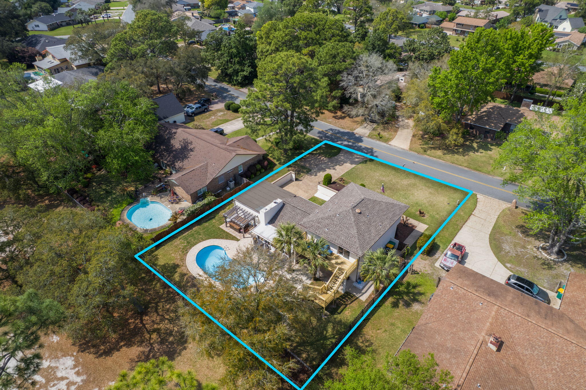 LAKE LORRAINE ESTATES - Residential