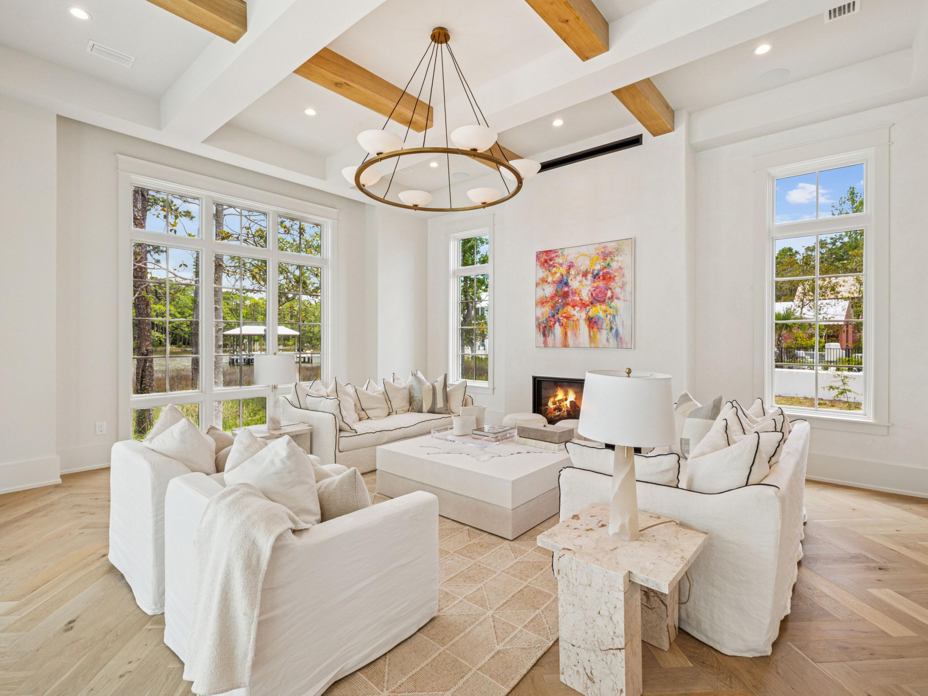 CHURCHILL OAKS - Residential
