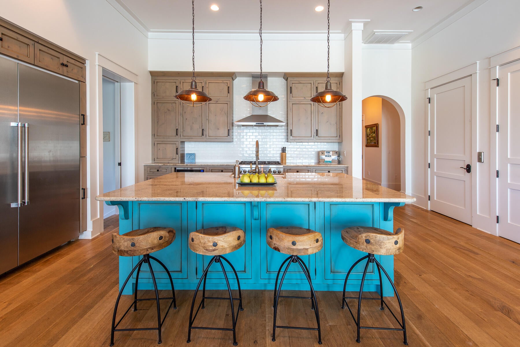 PARADISE BY THE SEA - Residential