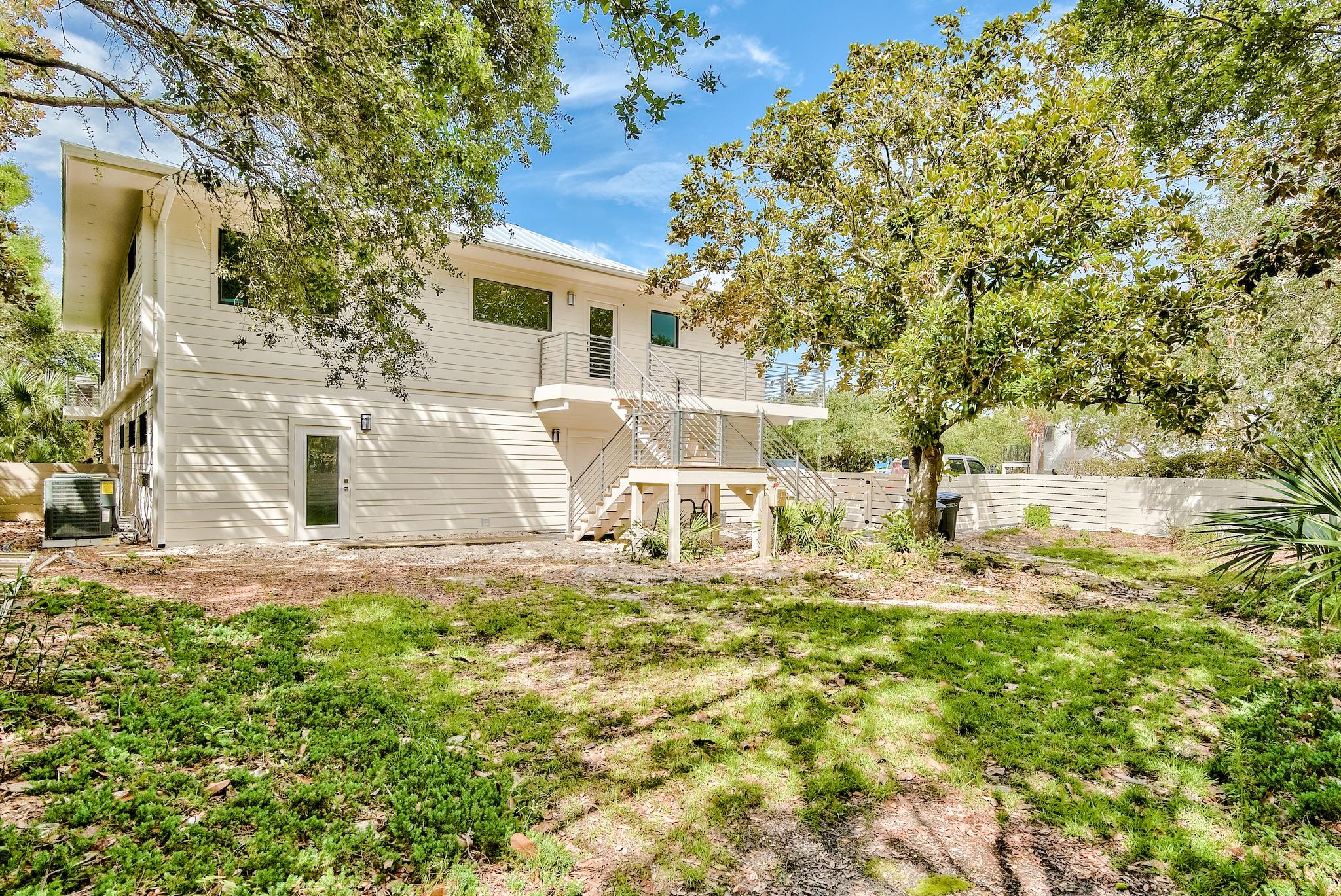 BEACH HIGHLAND - Residential