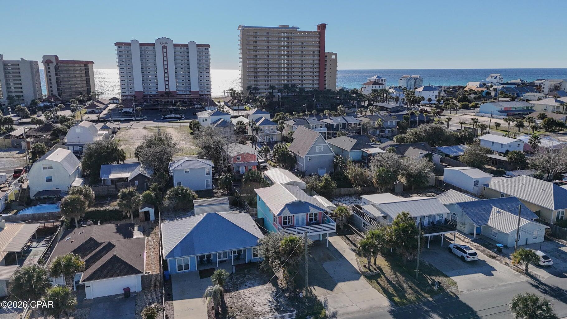 HOLIDAY BEACH UNIT 03 - Residential