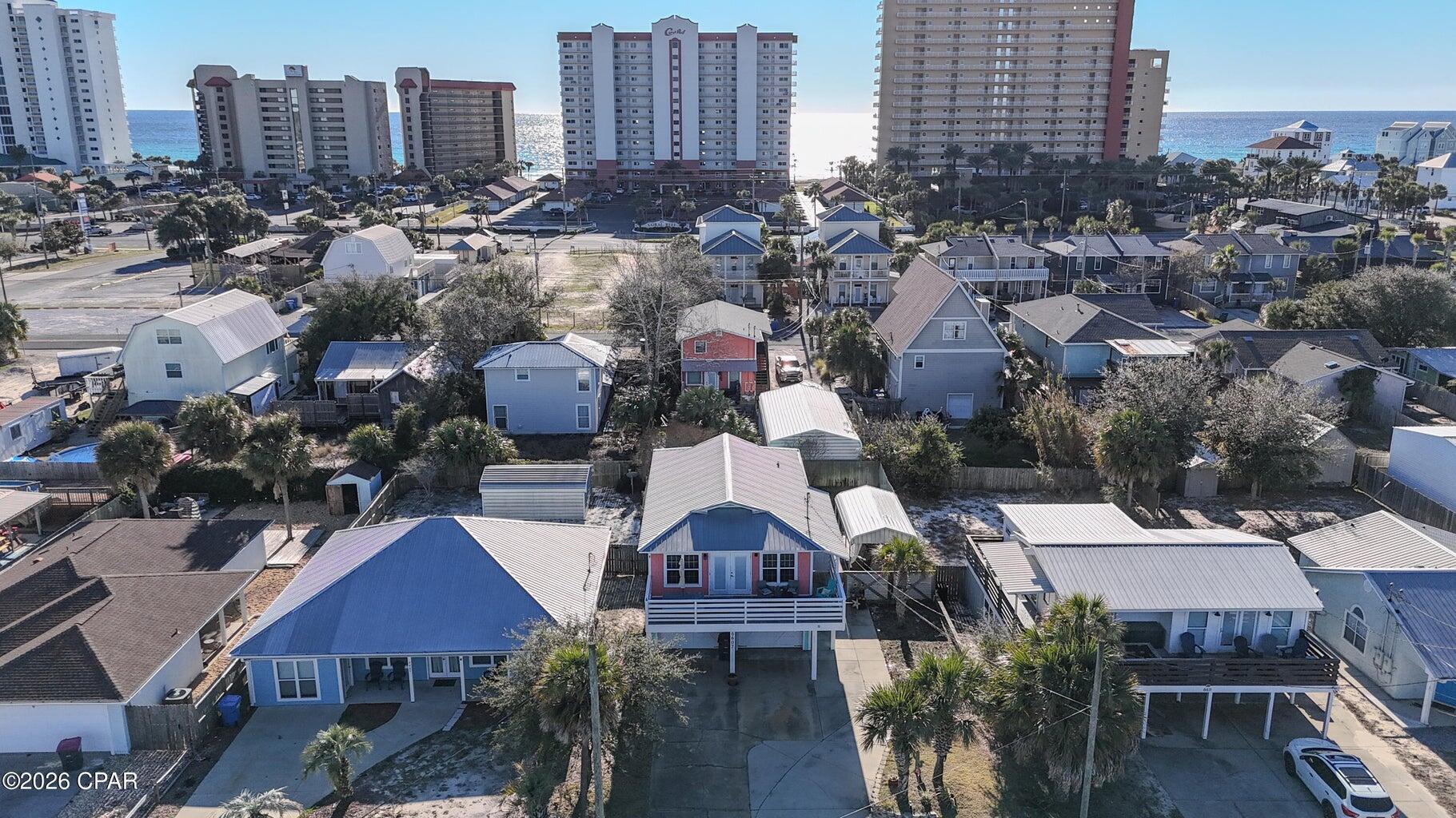 HOLIDAY BEACH UNIT 03 - Residential