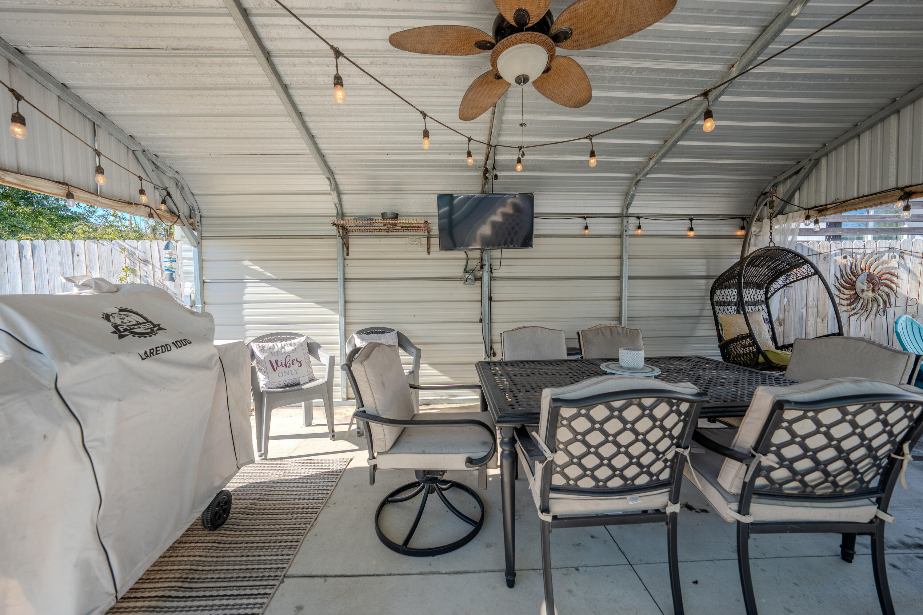 HOLIDAY BEACH UNIT 03 - Residential