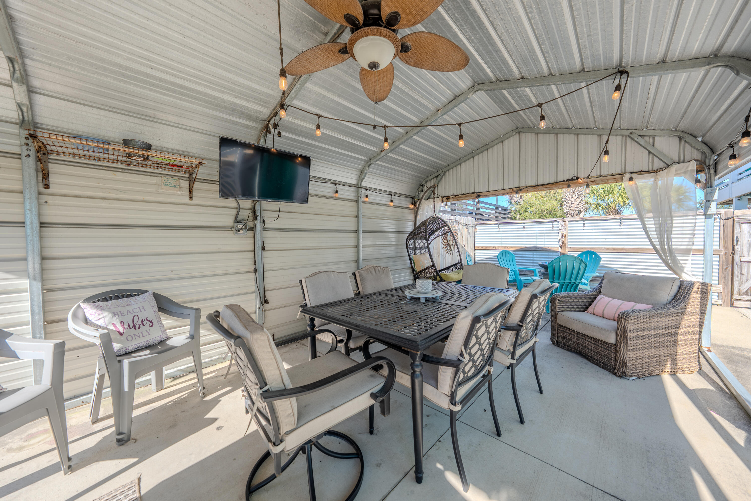 HOLIDAY BEACH UNIT 03 - Residential
