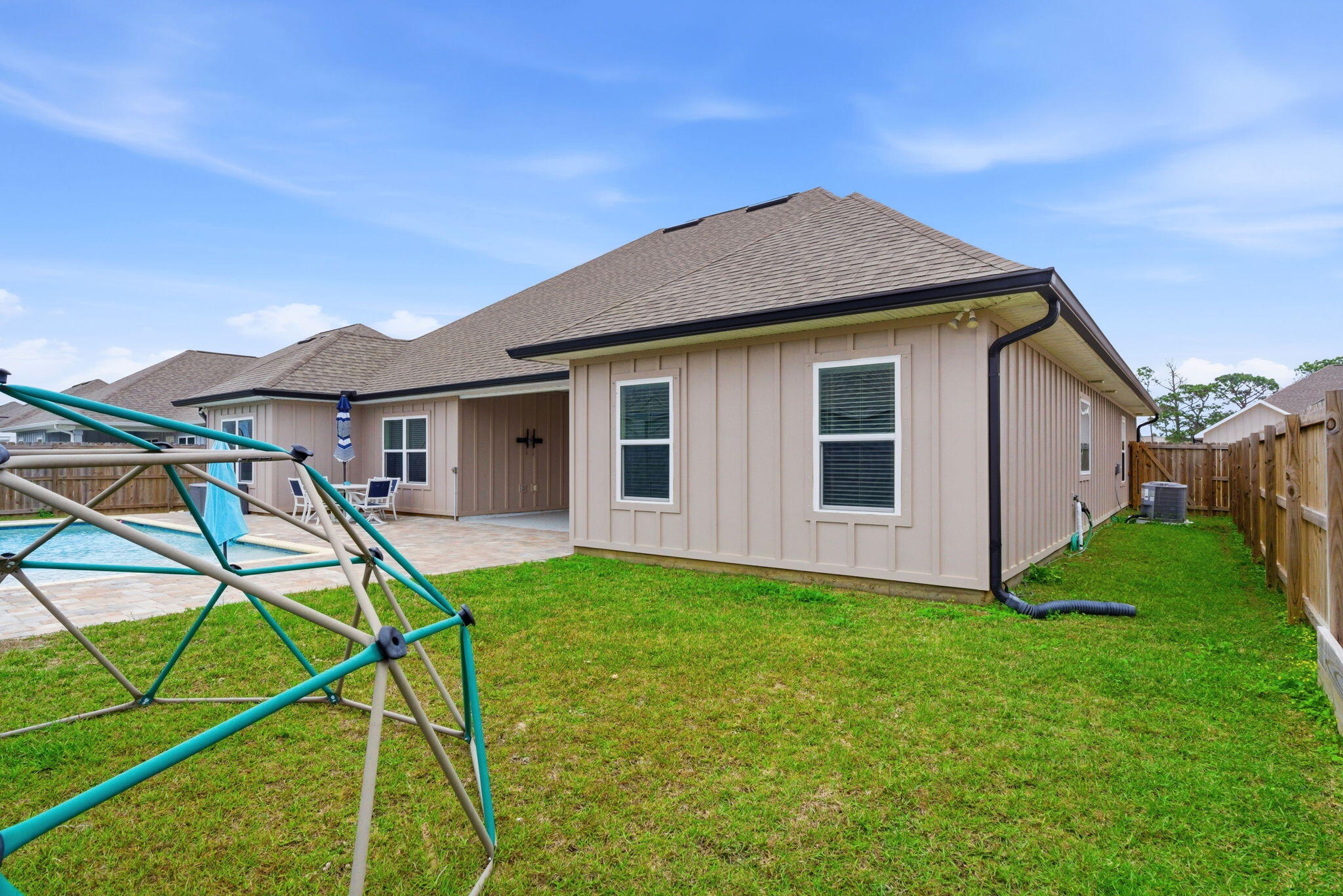 WATERS EDGE - Residential