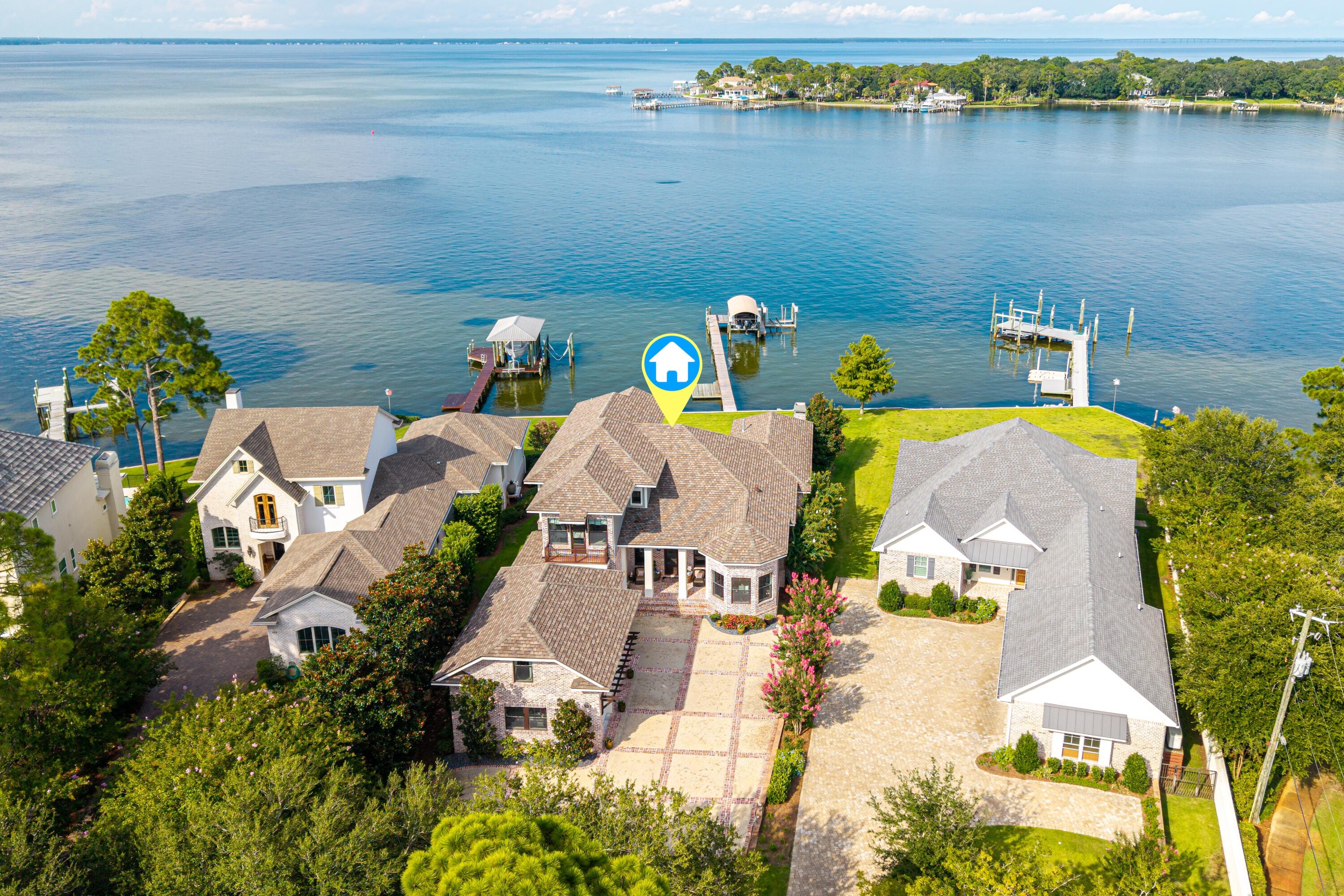 Peacock's Point - Residential