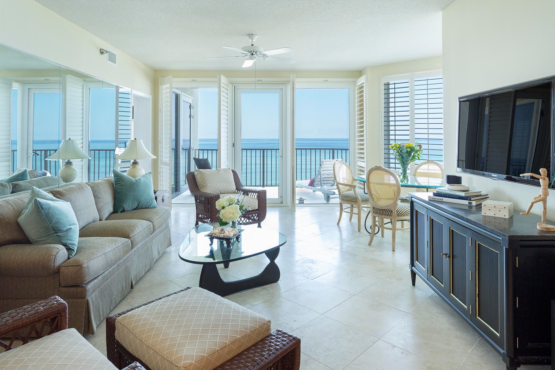 TRANQUILLITY ON THE BEACH - Residential