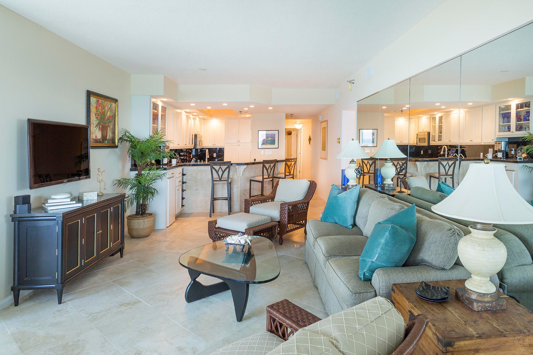 TRANQUILLITY ON THE BEACH - Residential