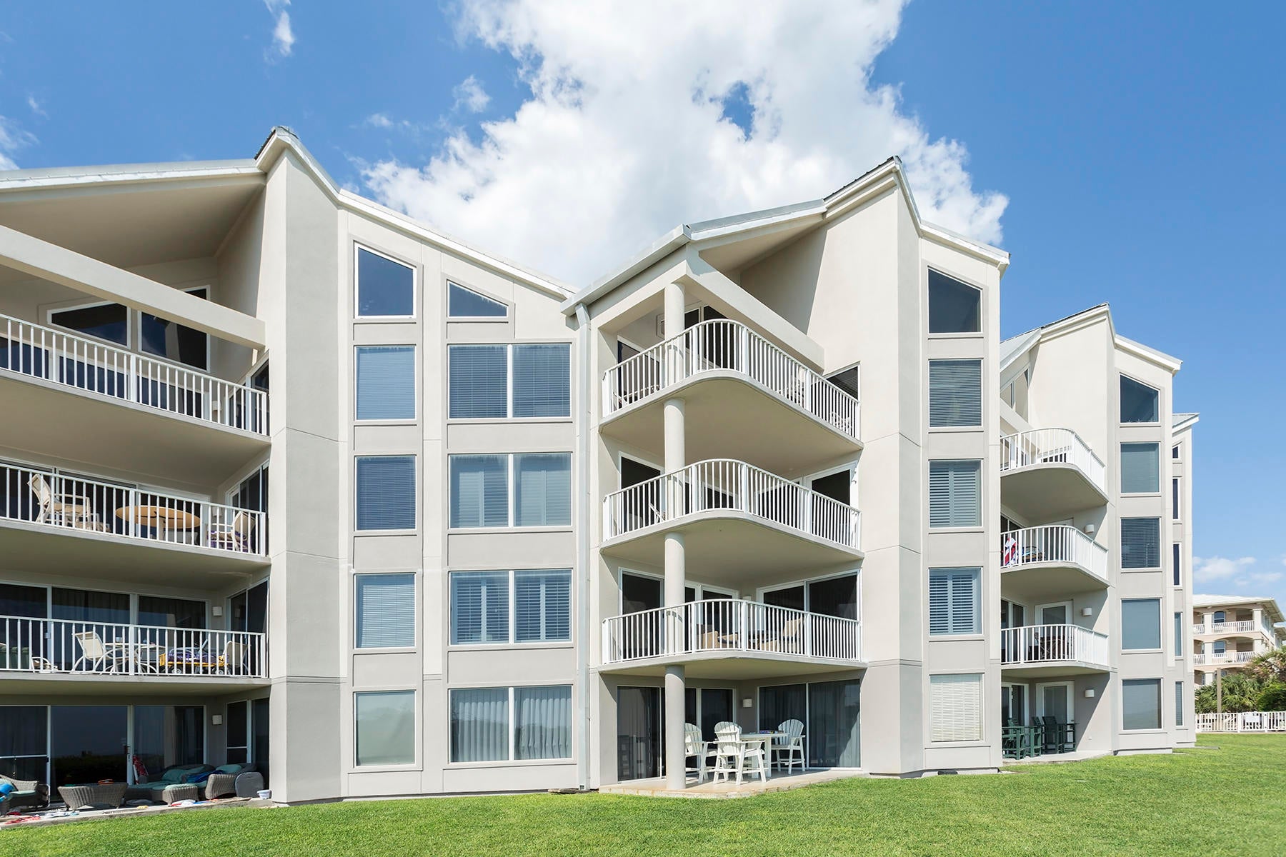 TRANQUILLITY ON THE BEACH - Residential