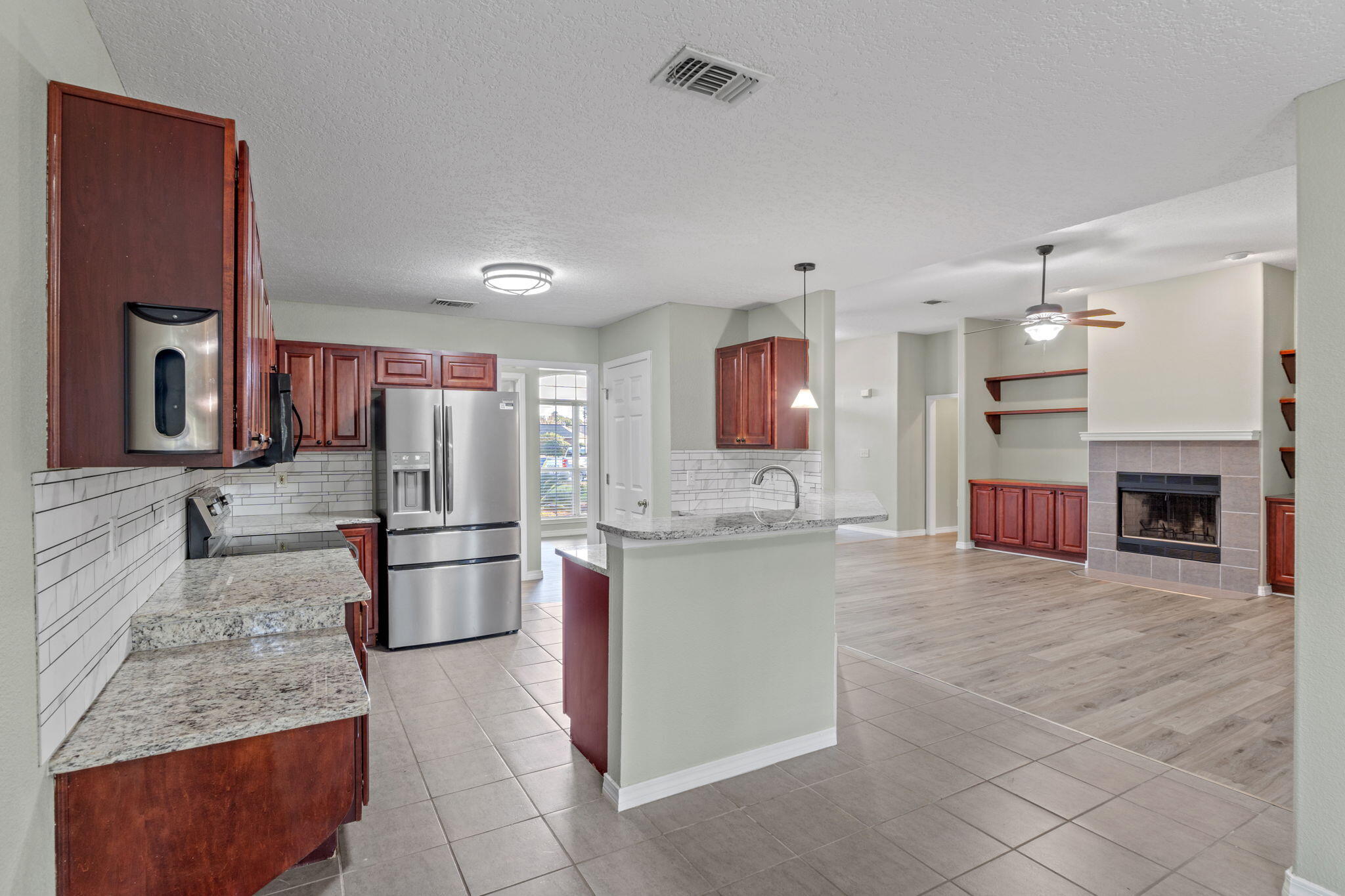 MELISSA OAKS - Residential