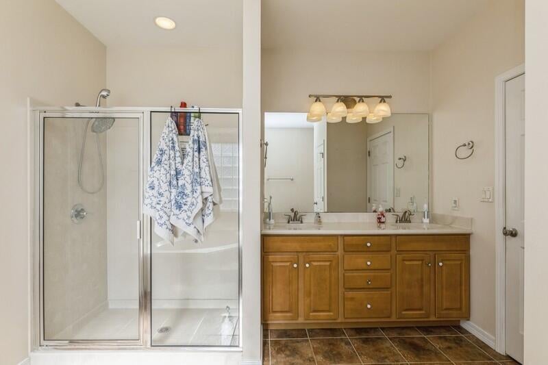 ROYAL OAKS S/D - Residential