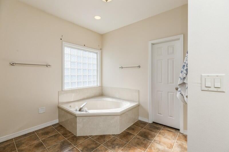 ROYAL OAKS S/D - Residential