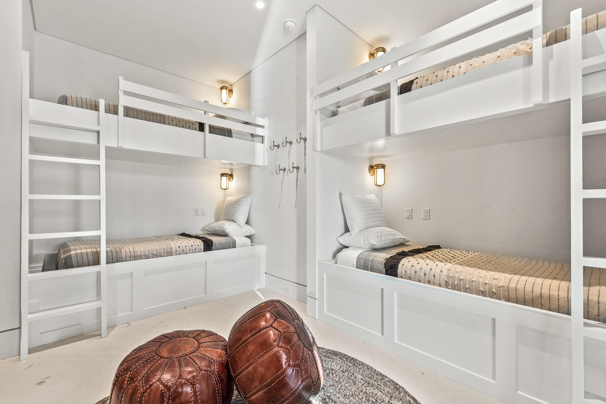 RETREAT THE - Residential