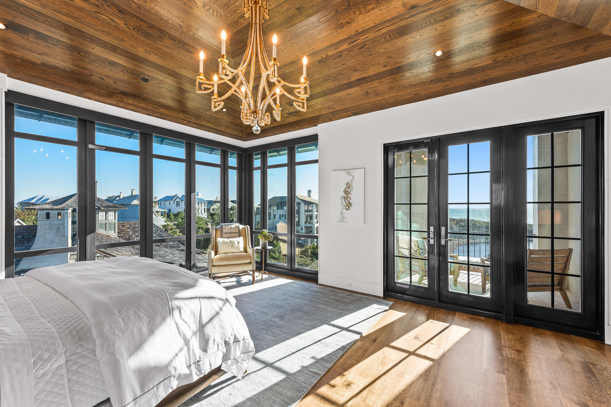 RETREAT THE - Residential