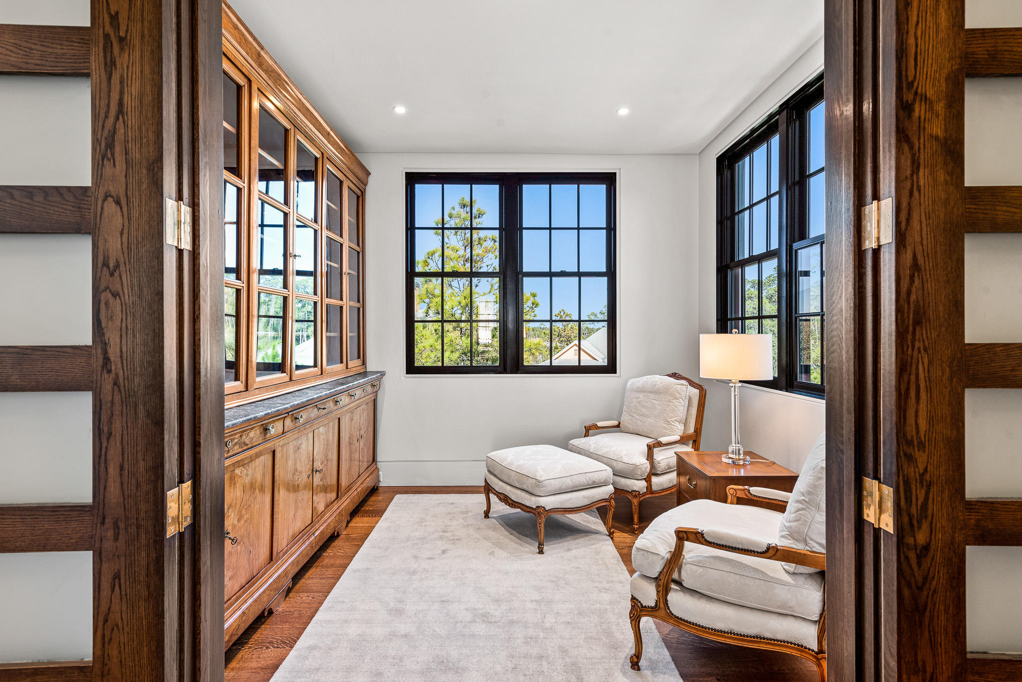 RETREAT THE - Residential
