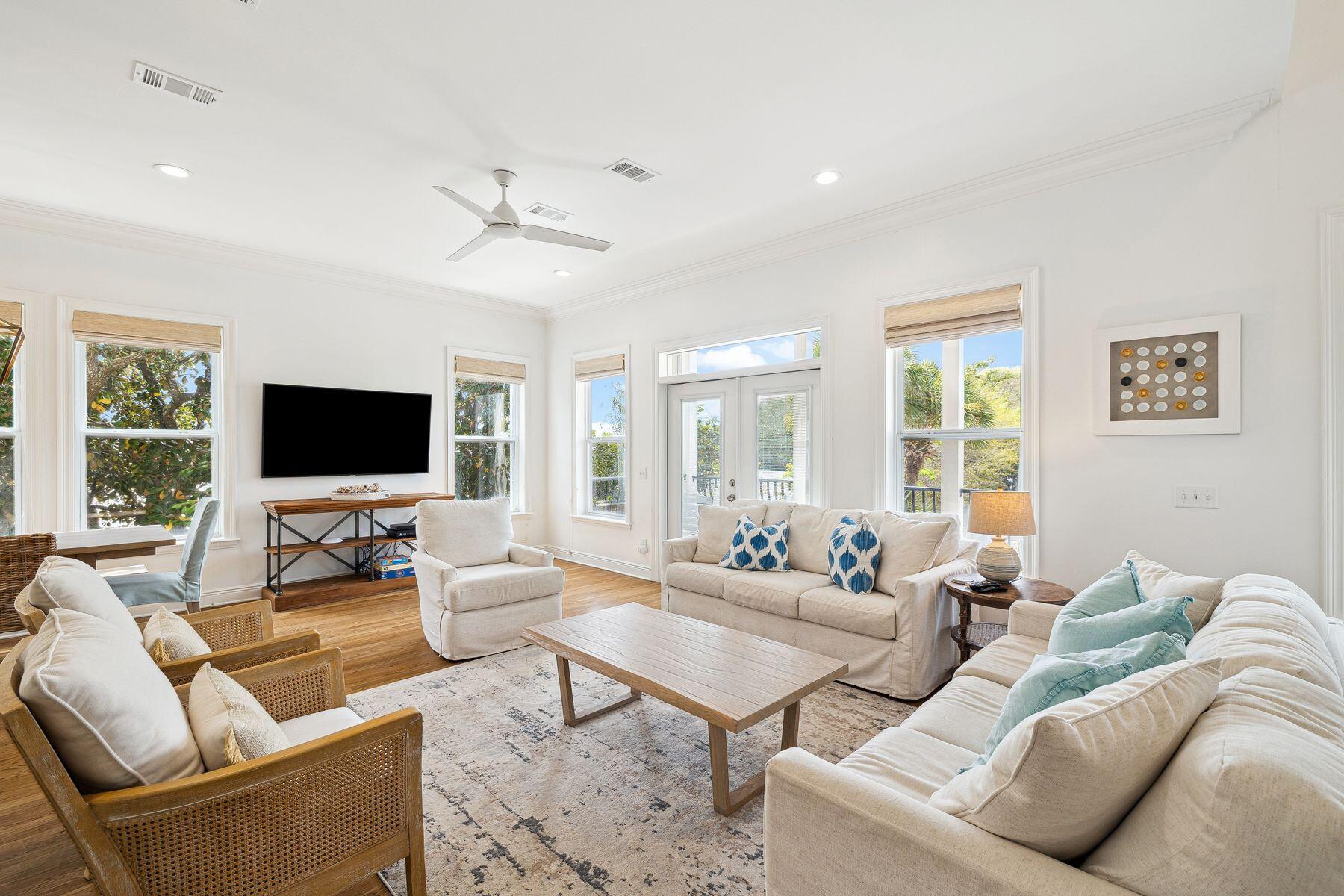 SEAGROVE 1ST ADDN - Residential