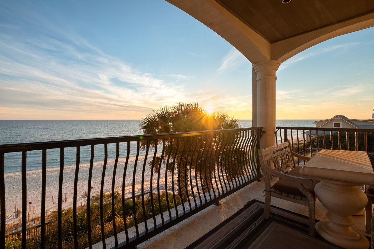 BLUE MOUNTAIN BEACH - Residential