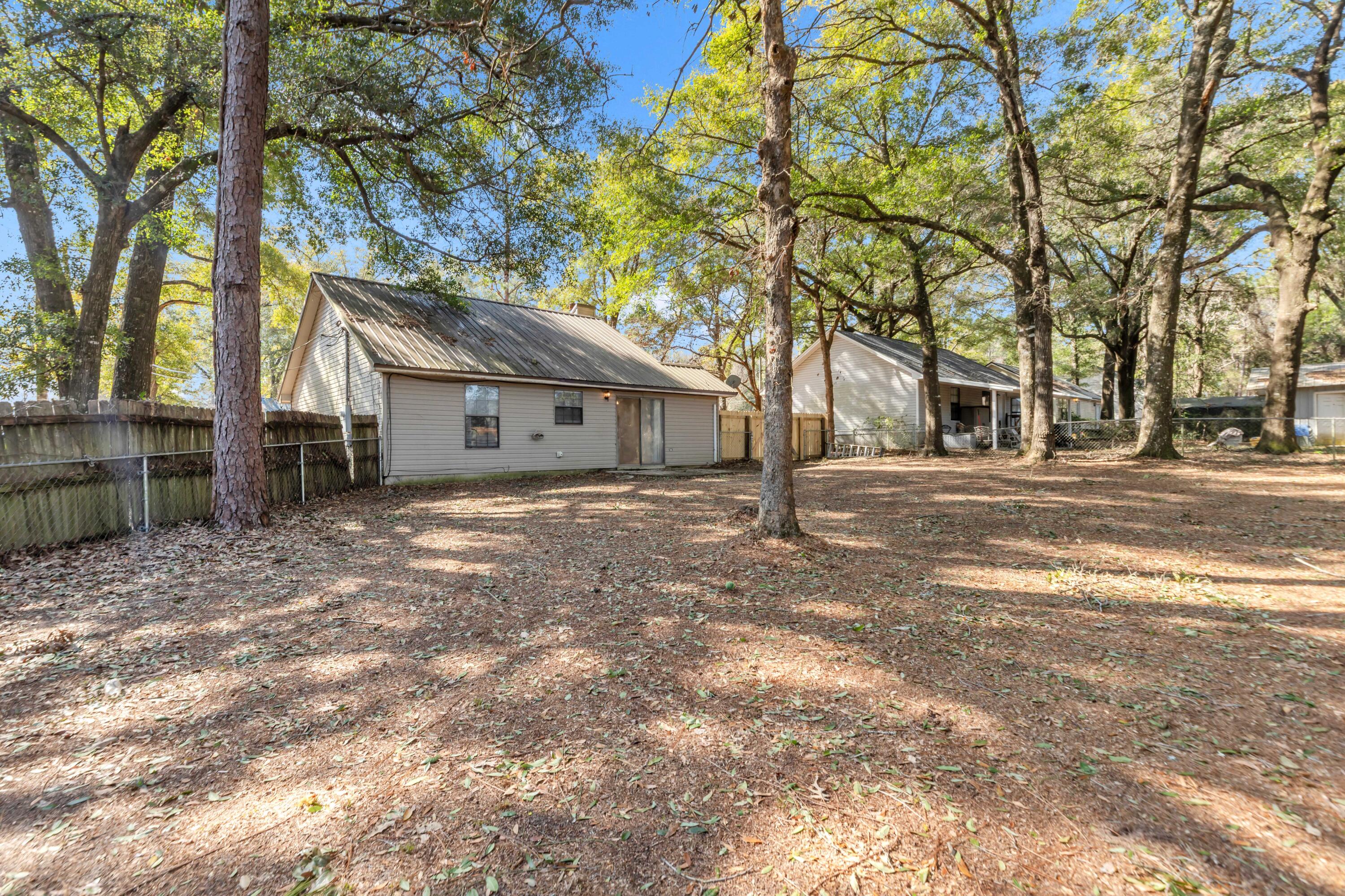 BEACONS BEND - Residential