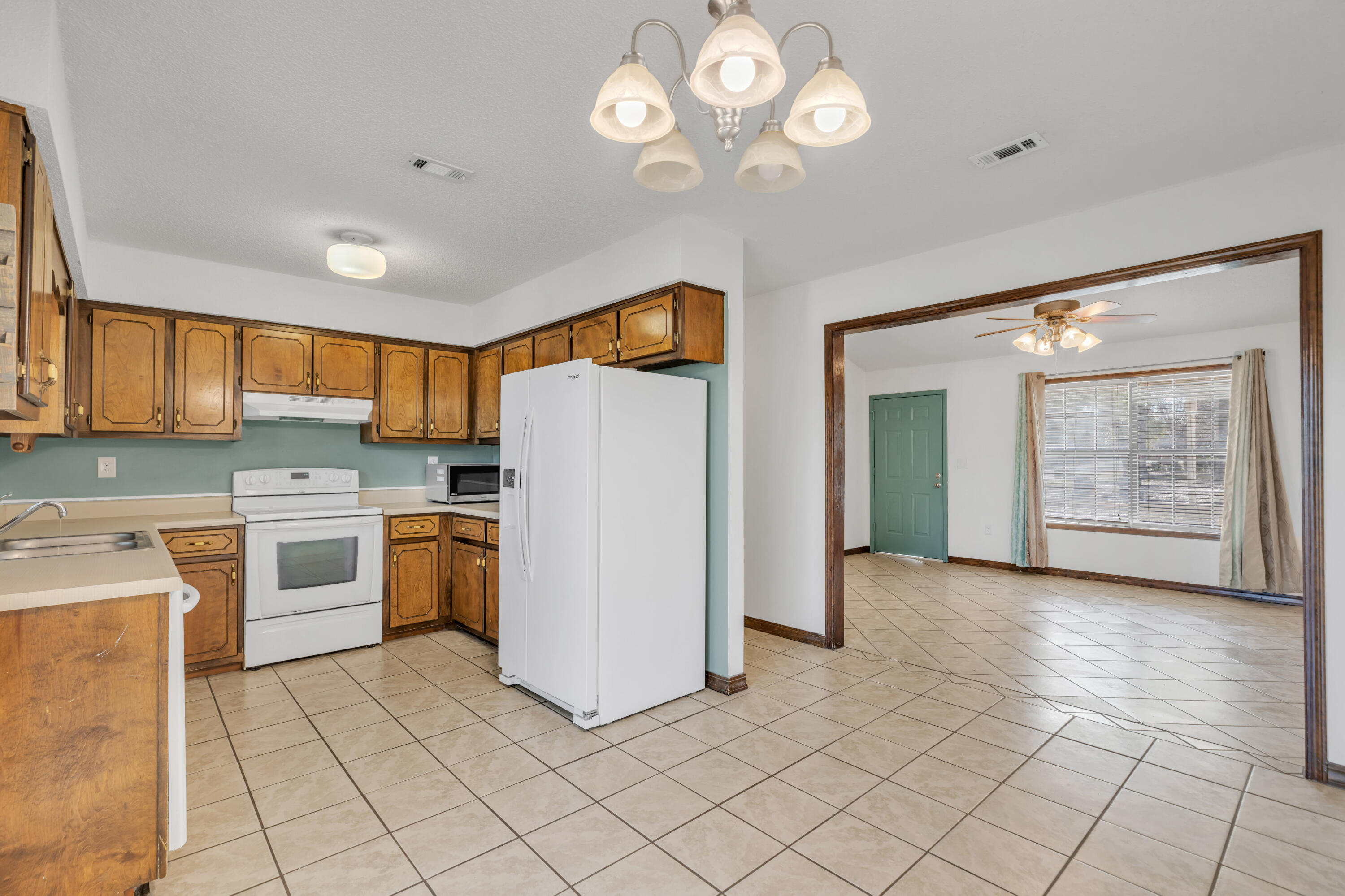 BEACONS BEND - Residential