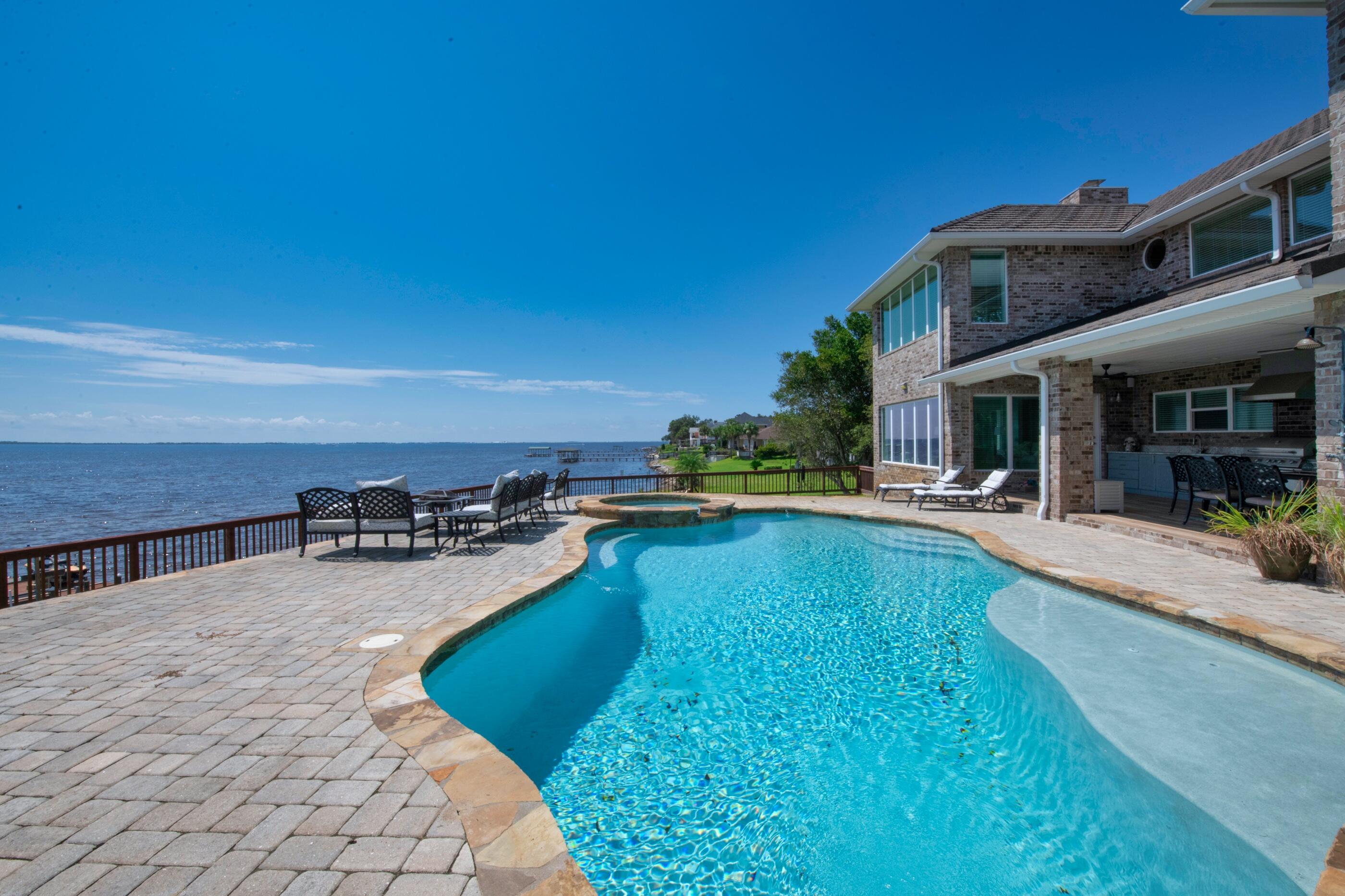 SHALIMAR POINTE S/D - Residential